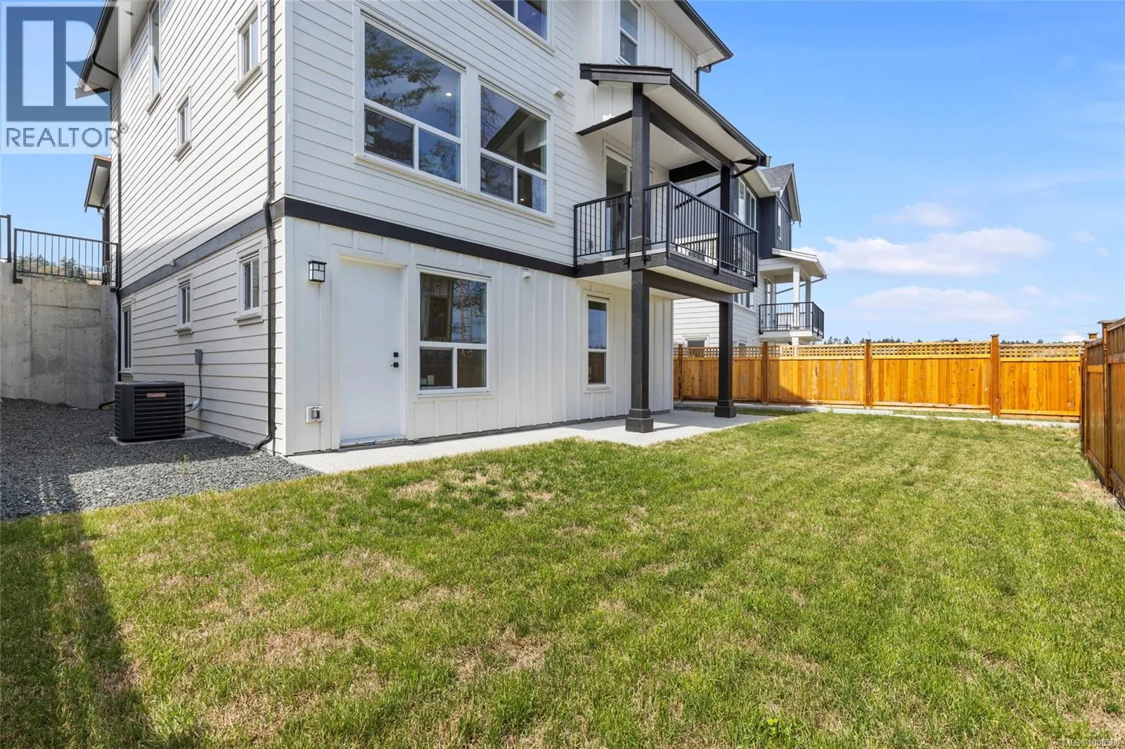 2339 Swallow Pl