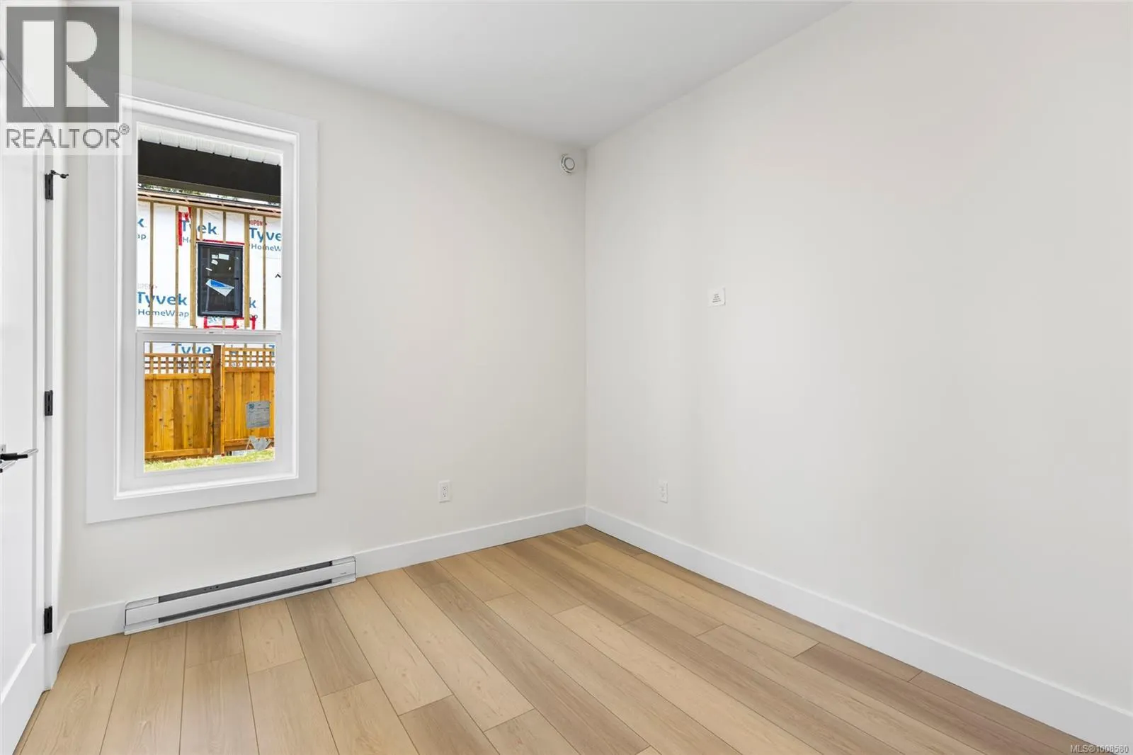 2339 Swallow Pl