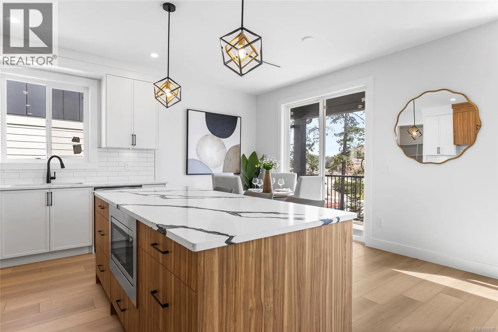 2339 Swallow Pl