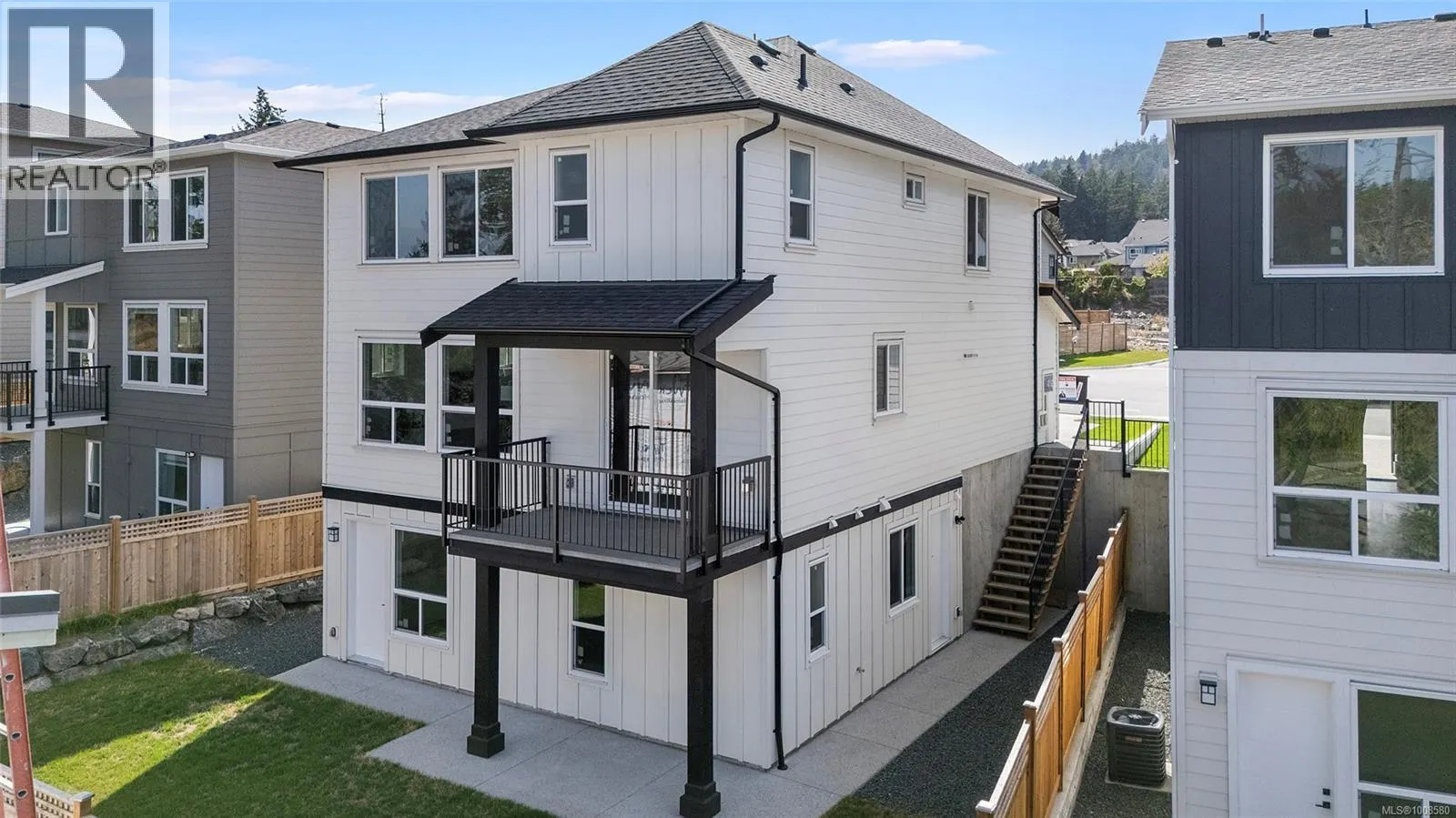 2339 Swallow Pl
