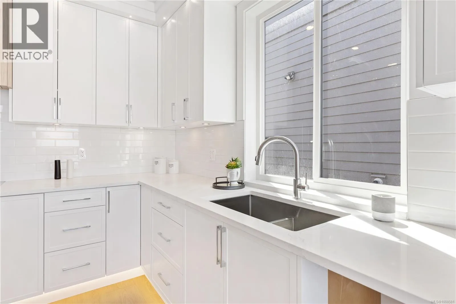 772 Plover Crt