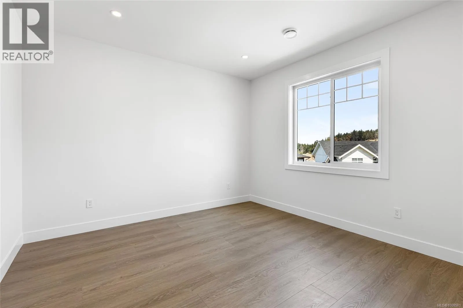 772 Plover Crt