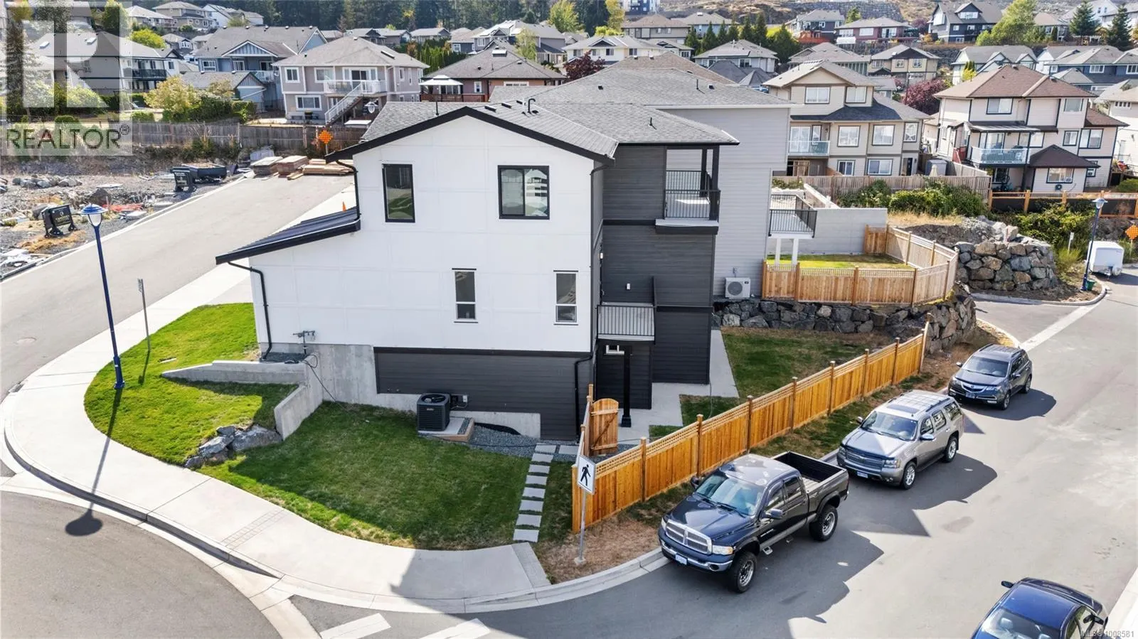 772 Plover Crt