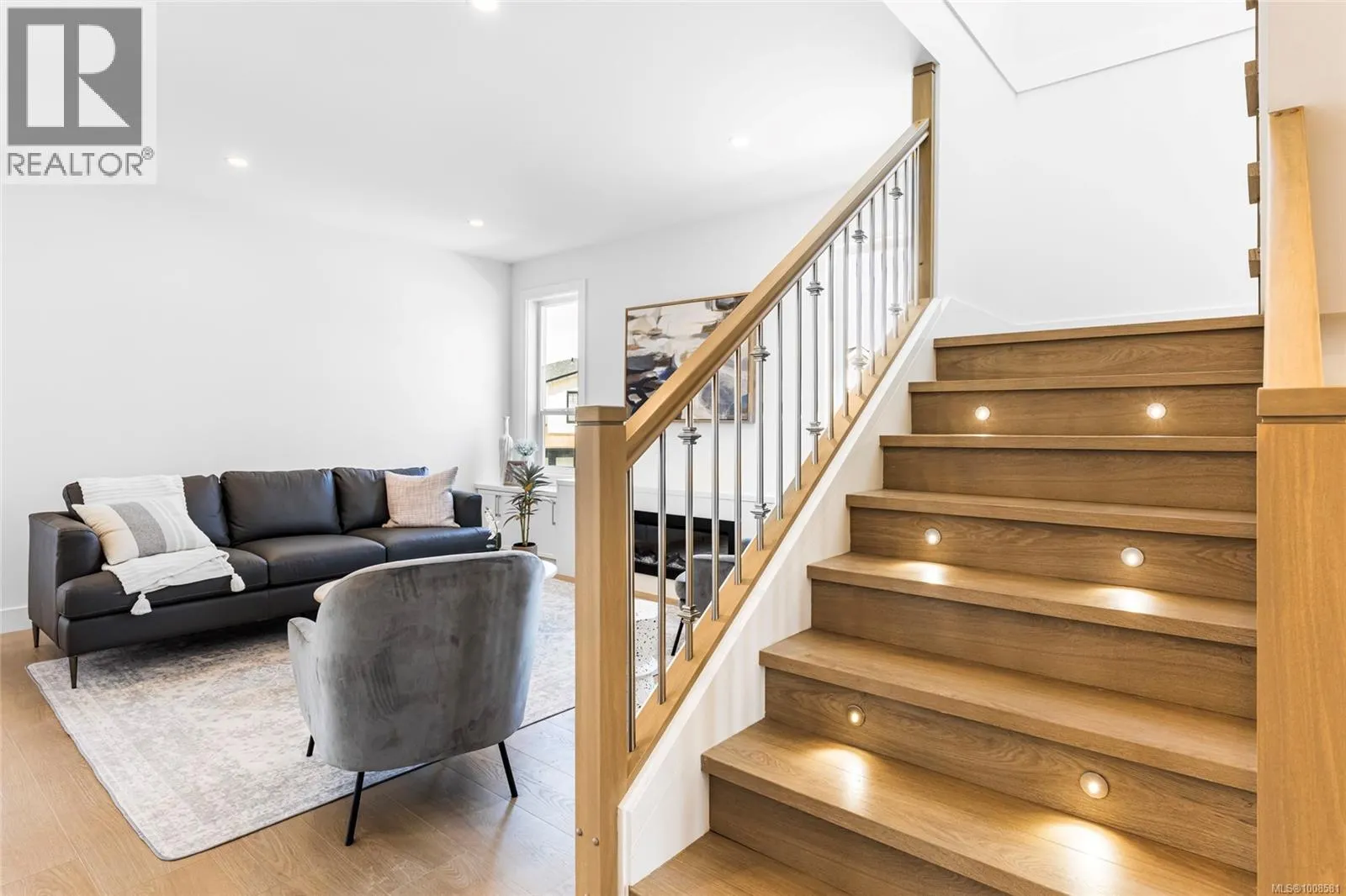772 Plover Crt