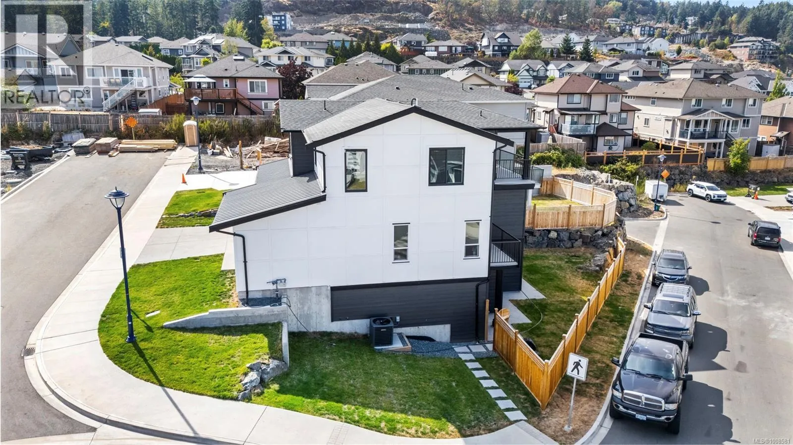 772 Plover Crt