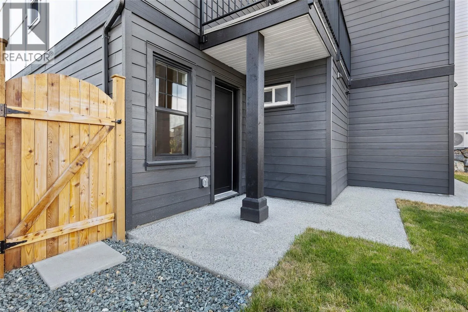 772 Plover Crt