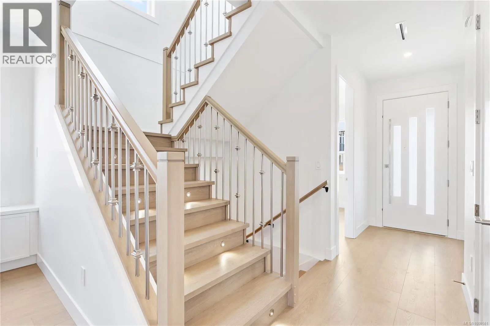 772 Plover Crt