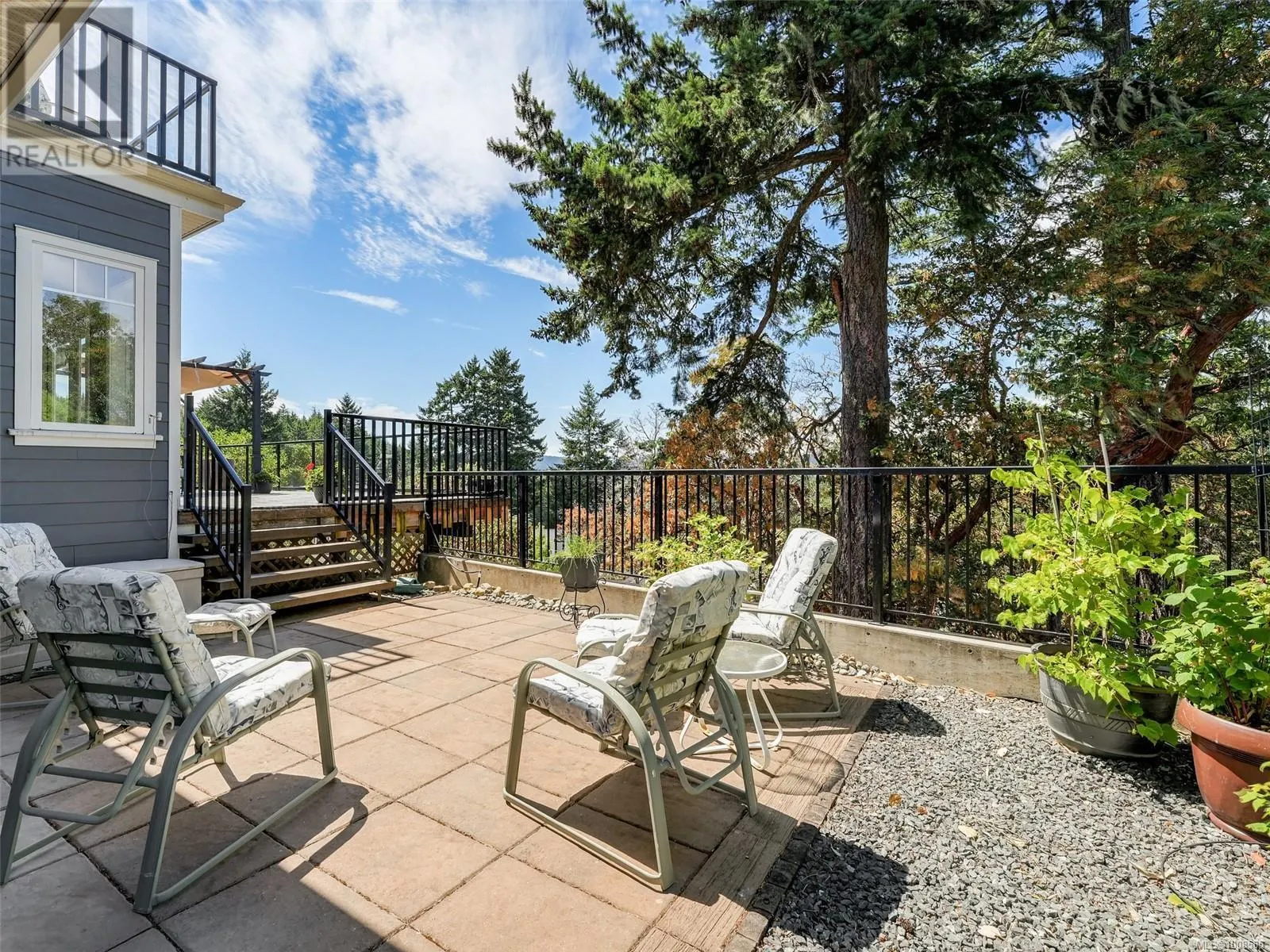 1281 Rockhampton Close