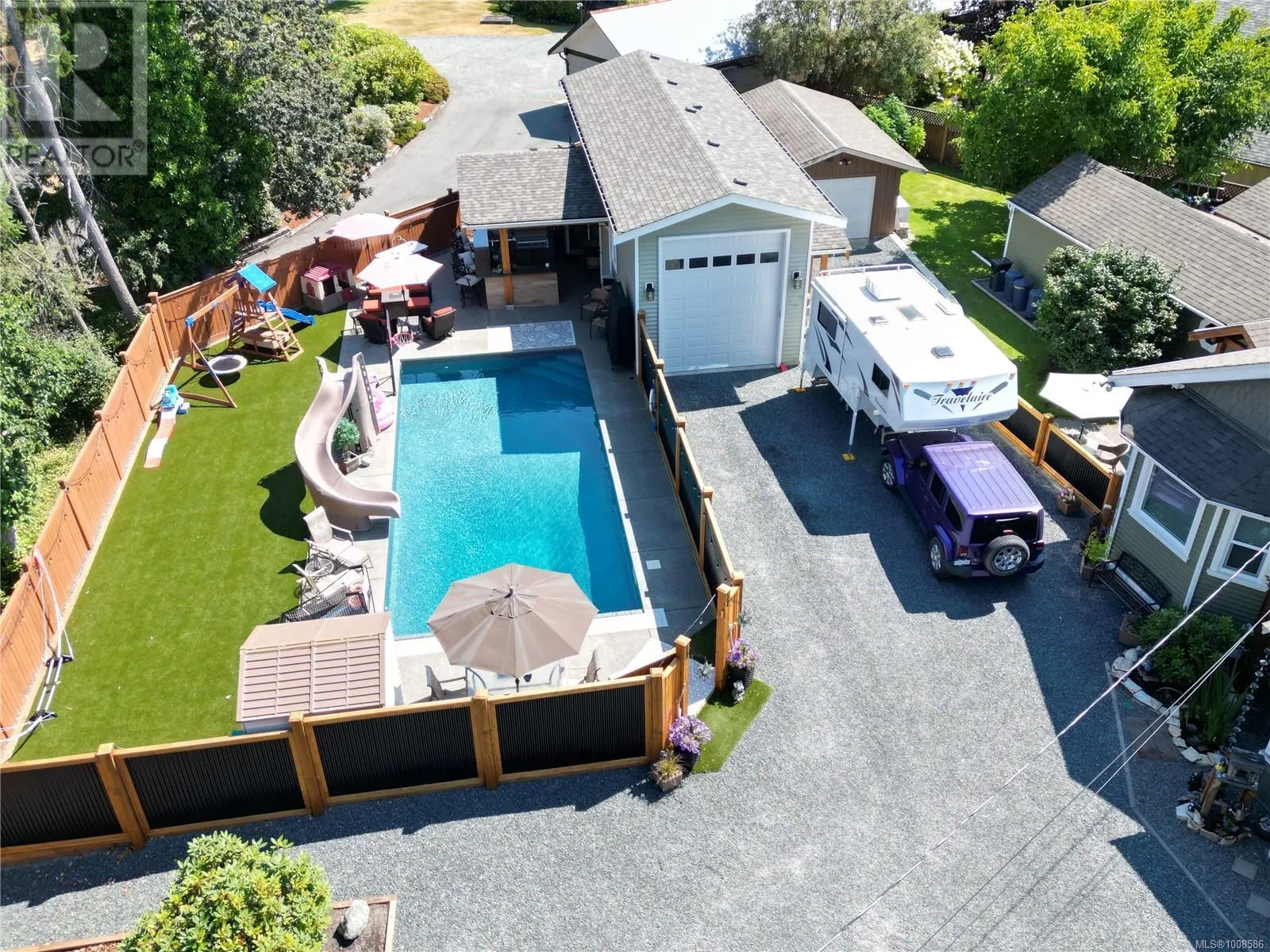 1988 Maple Bay Rd