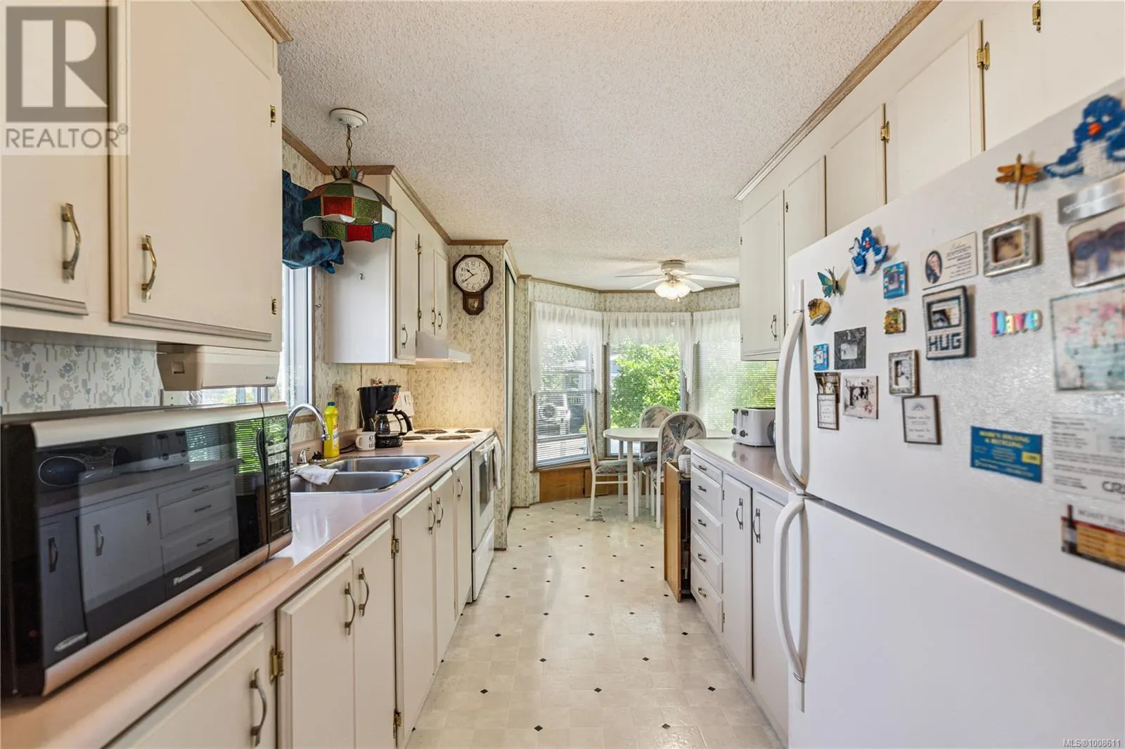 30 7701 Central Saanich Rd