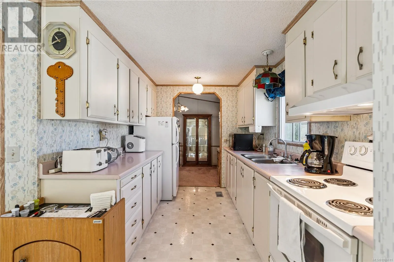 30 7701 Central Saanich Rd