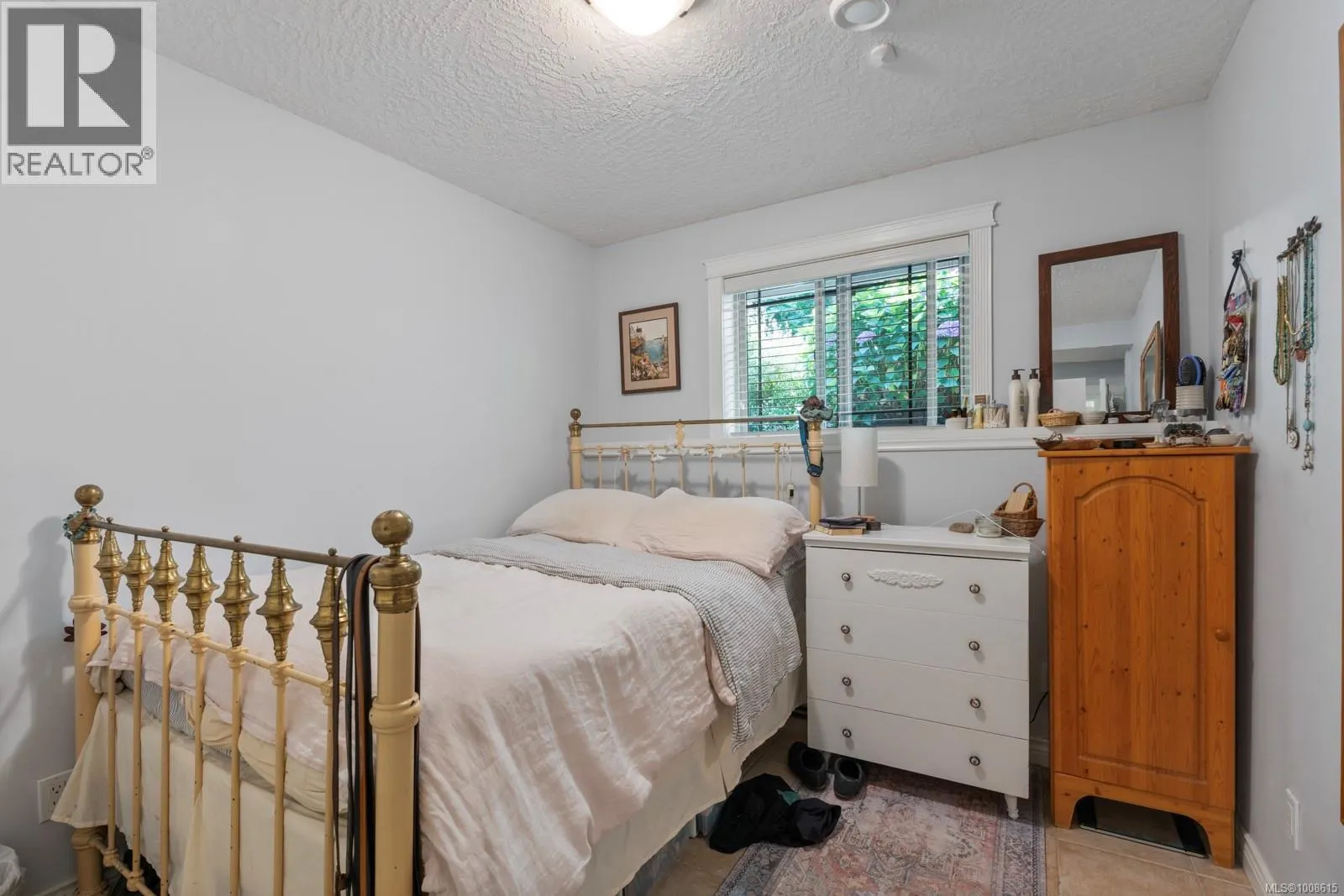7012 Island View Pl