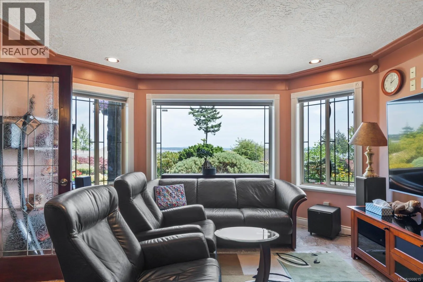 7012 Island View Pl