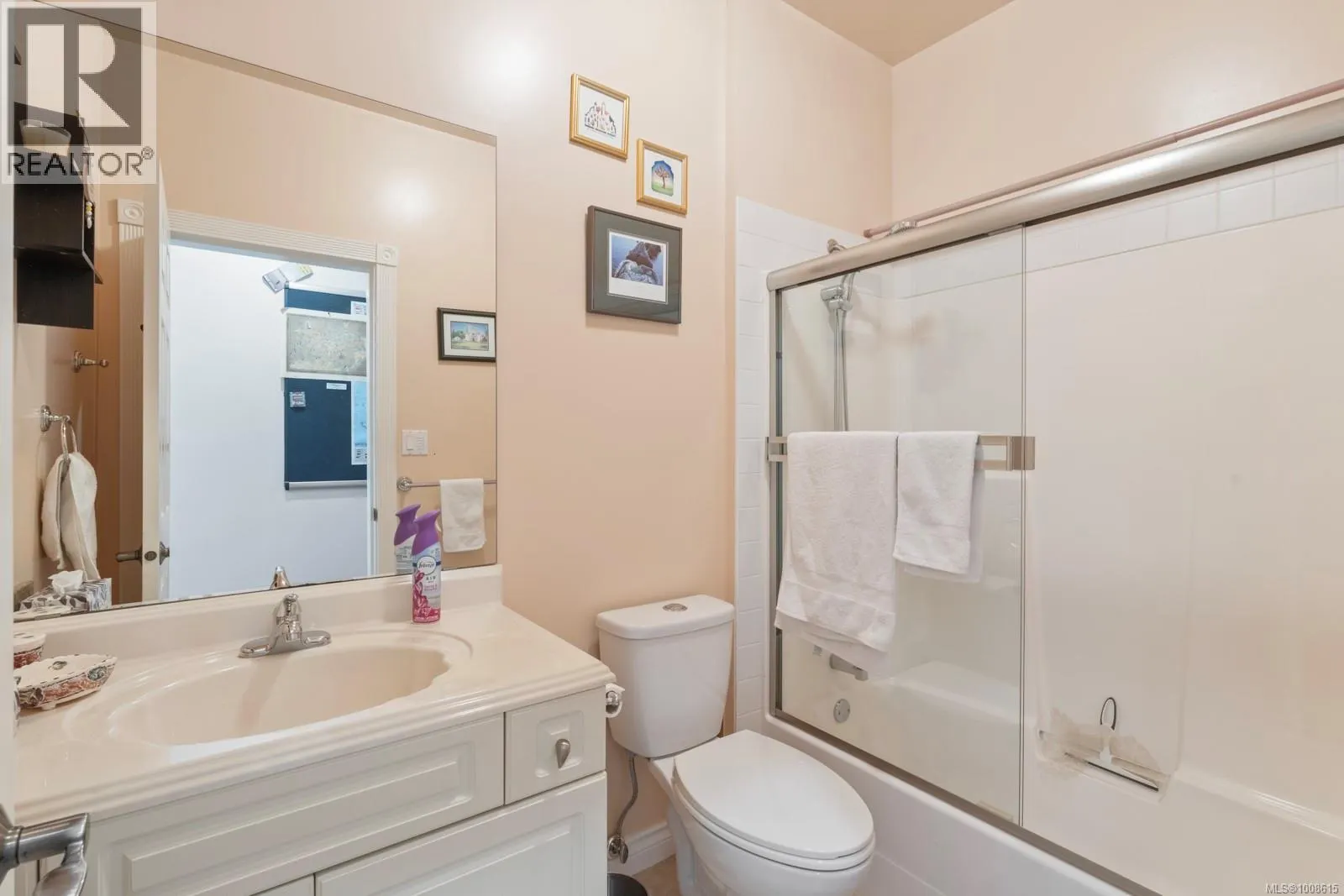 7012 Island View Pl
