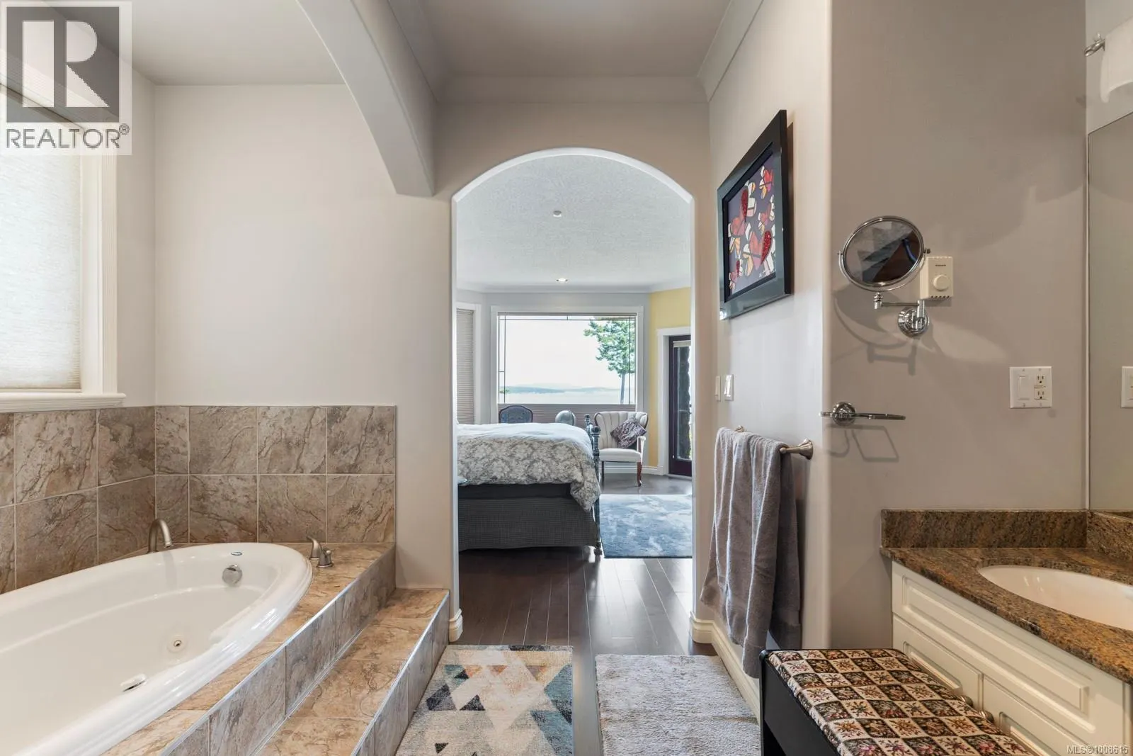 7012 Island View Pl