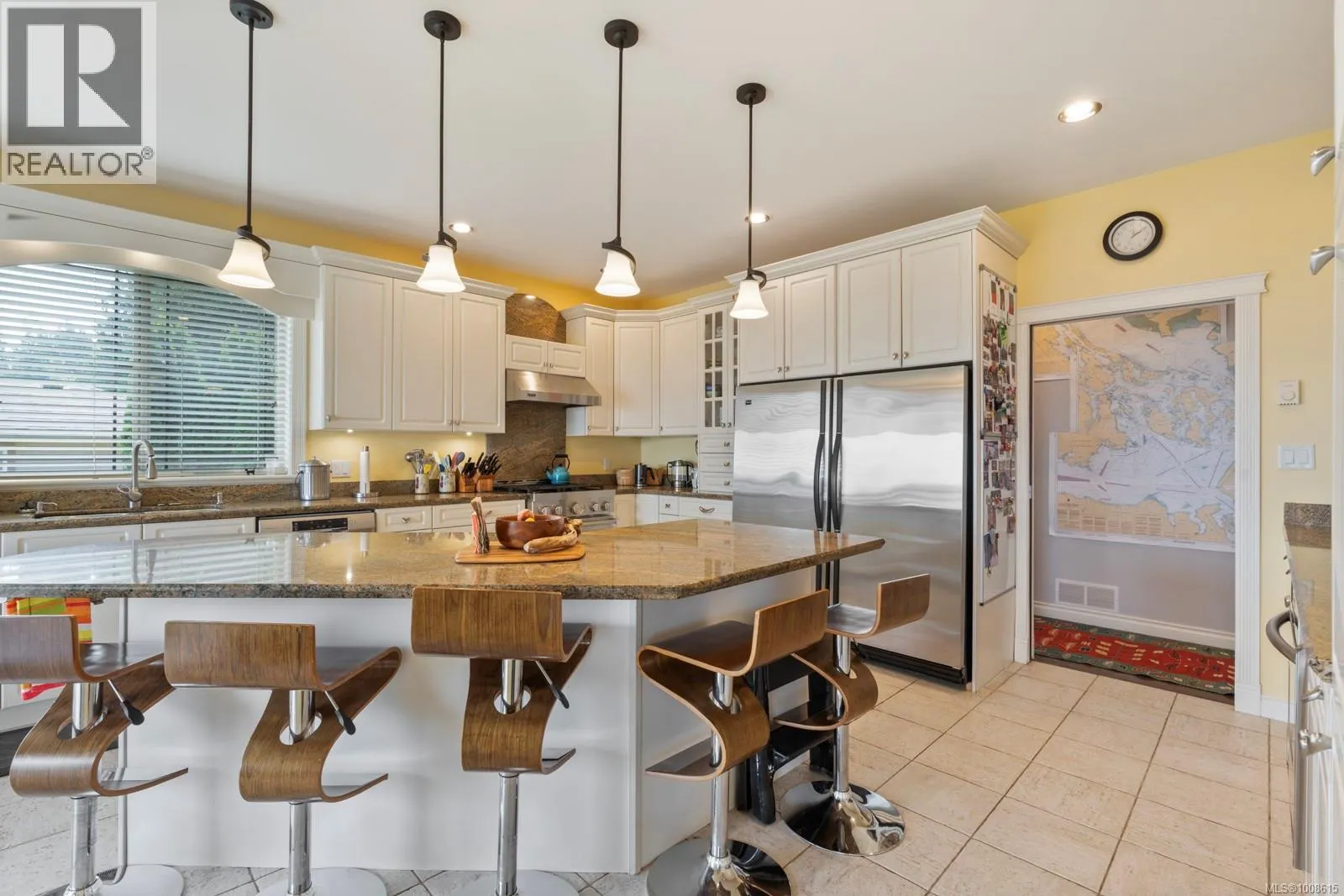 7012 Island View Pl