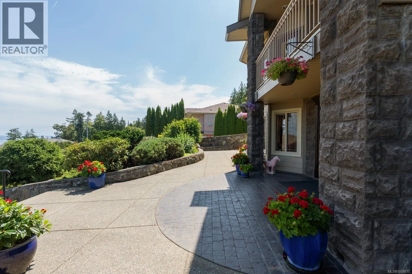 7012 Island View Pl
