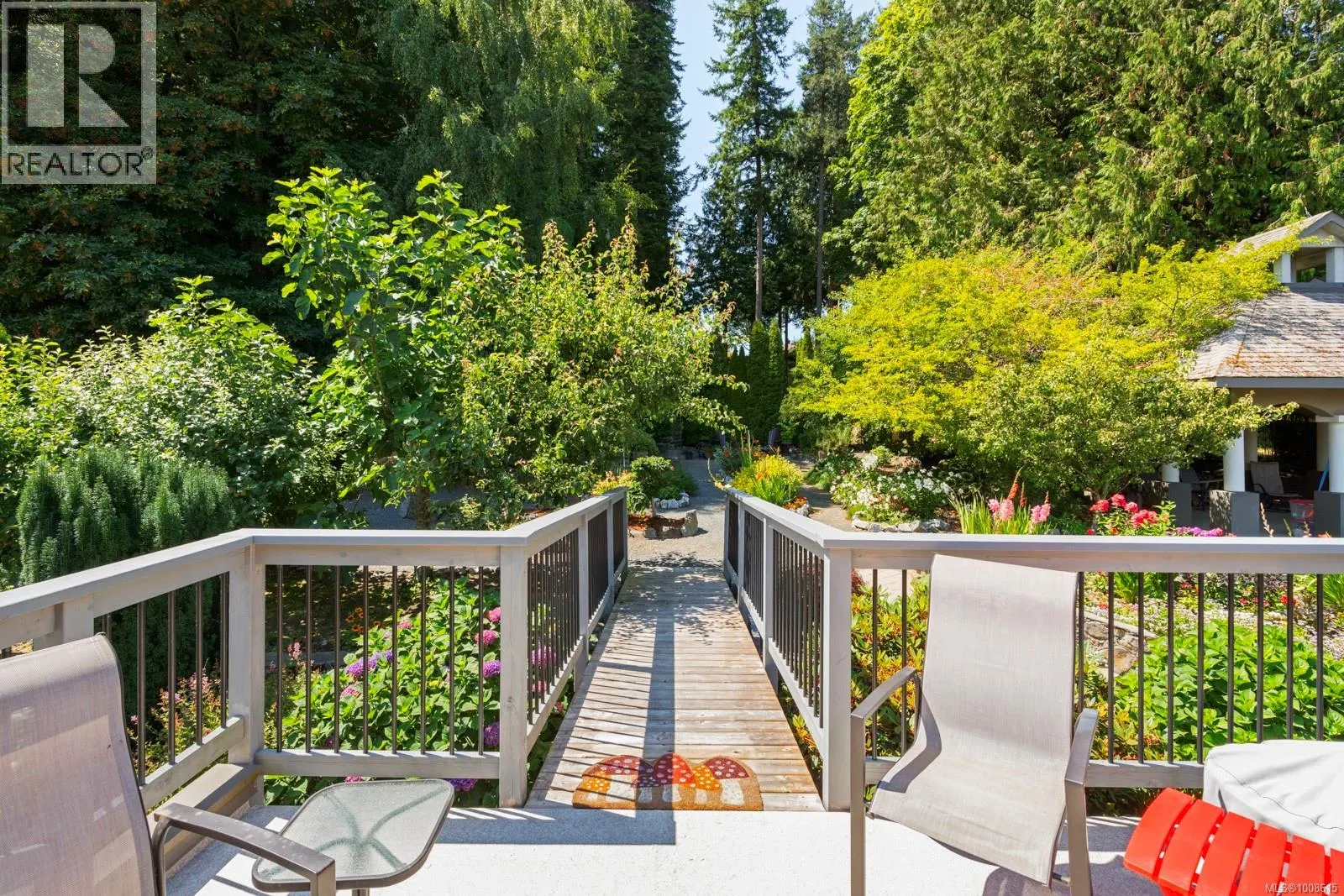 7012 Island View Pl