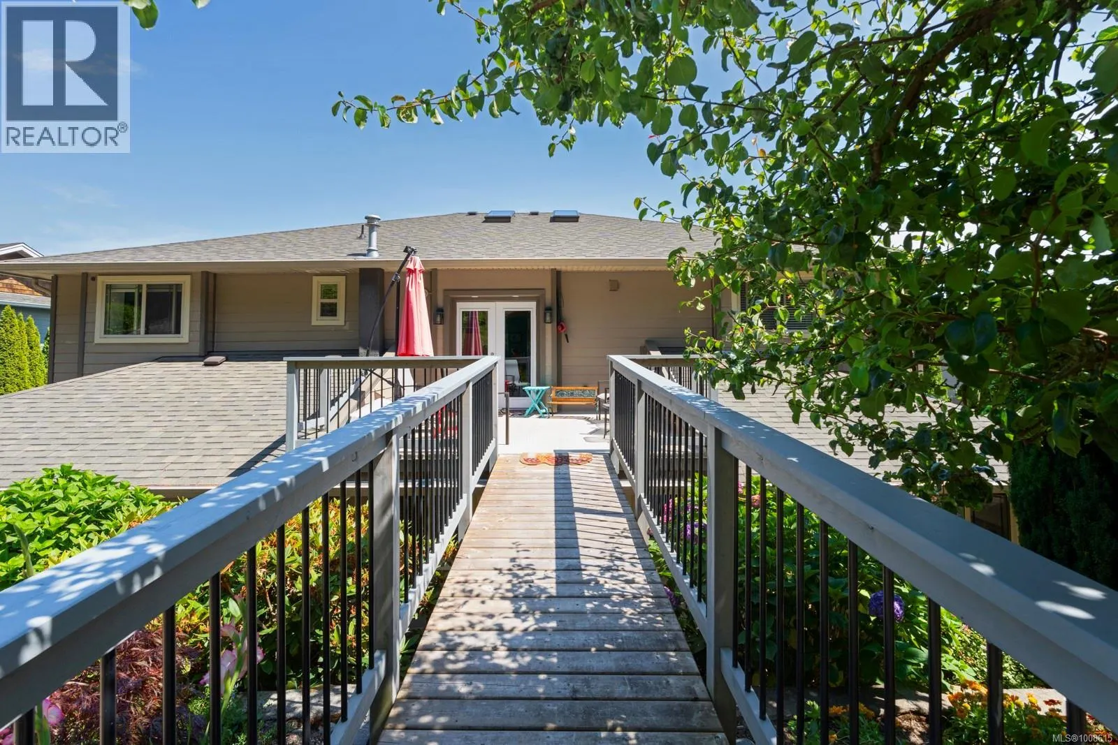 7012 Island View Pl