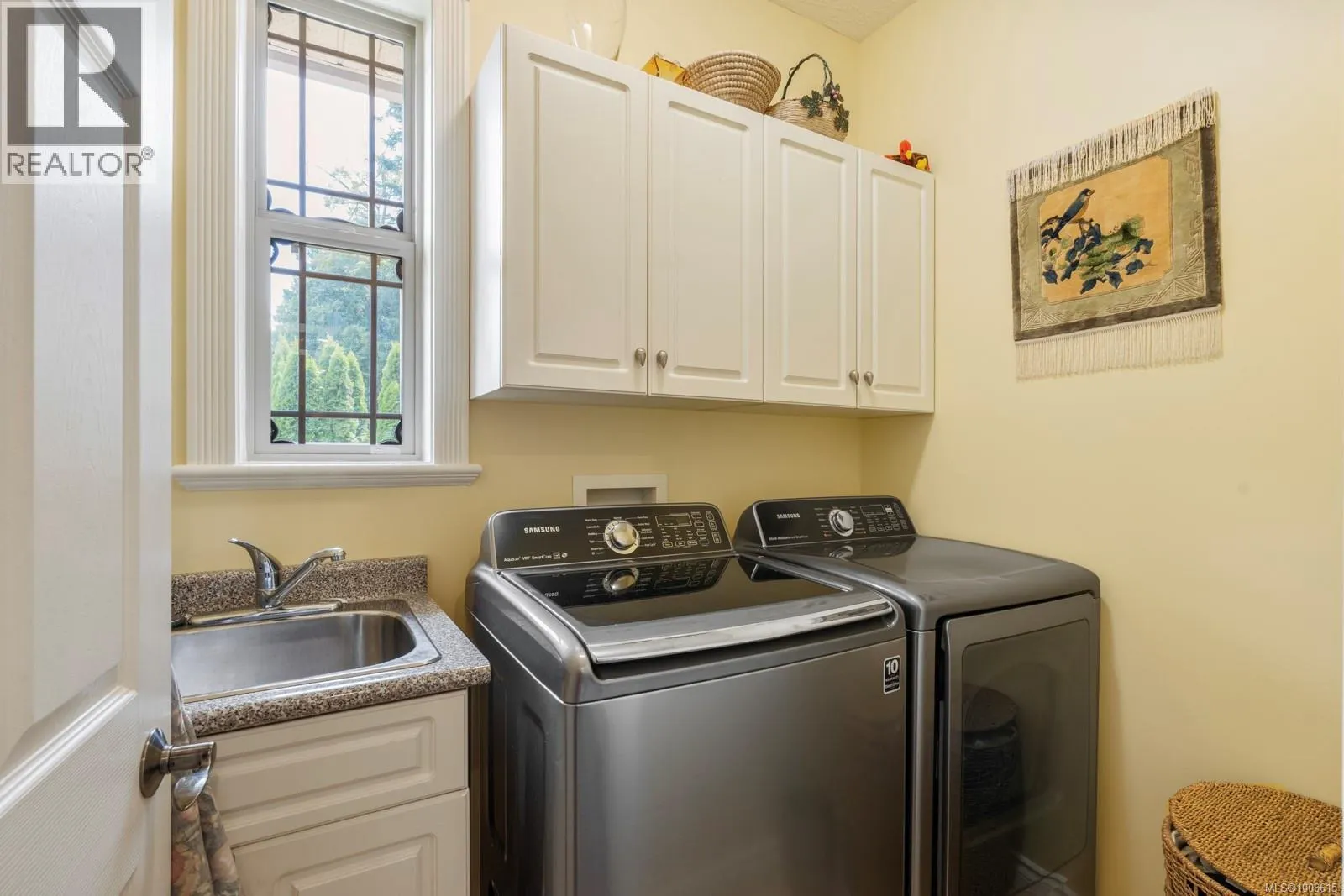 7012 Island View Pl