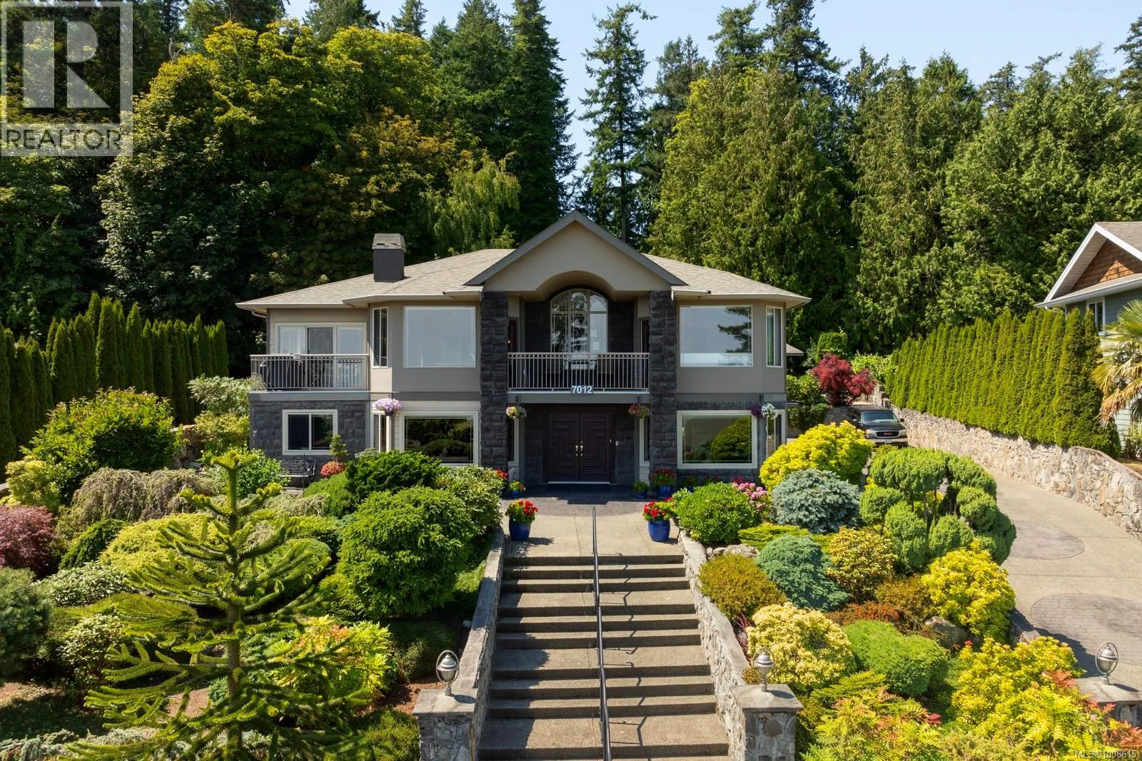 7012 Island View Pl