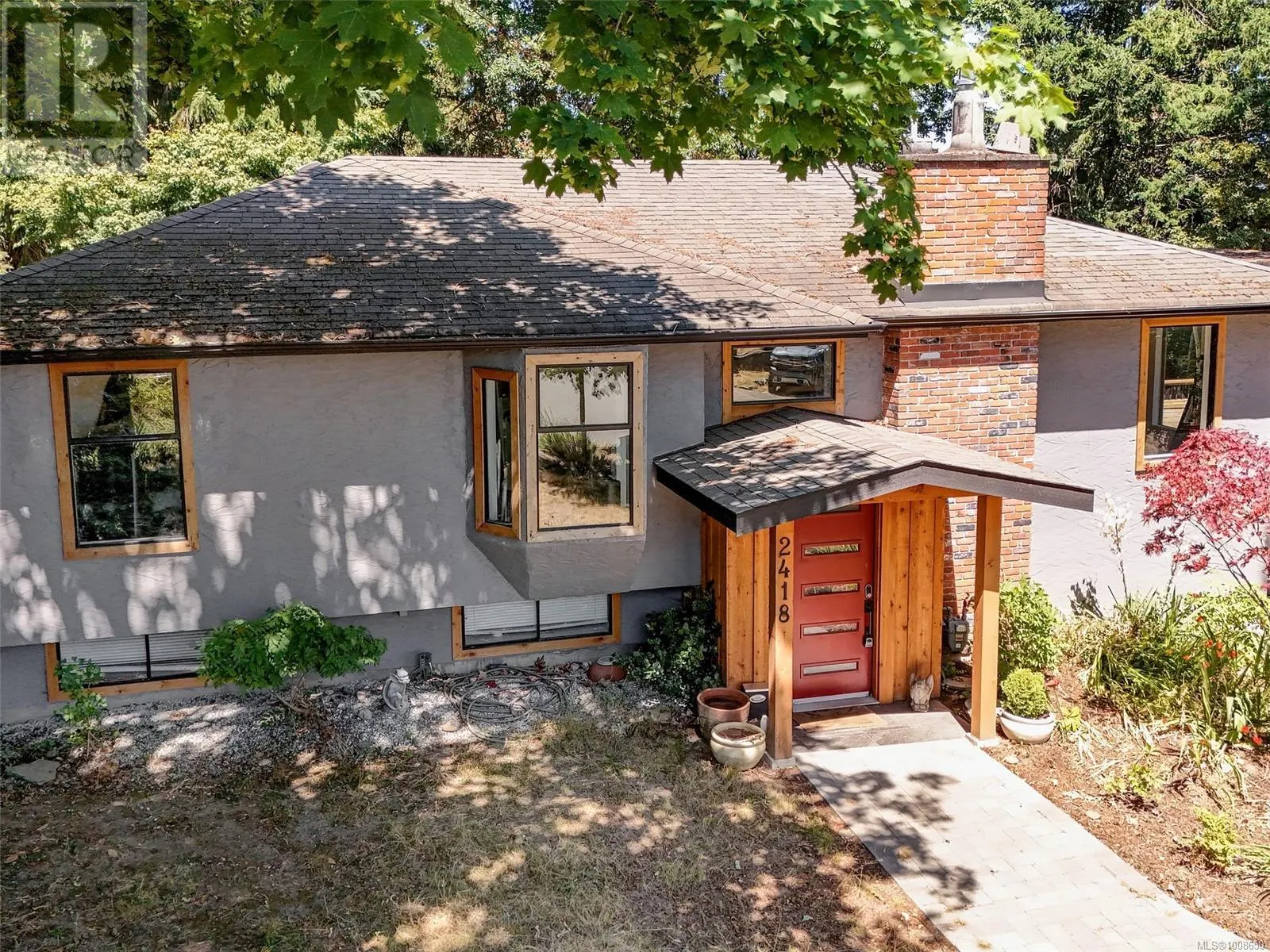 2418 Barbara Pl