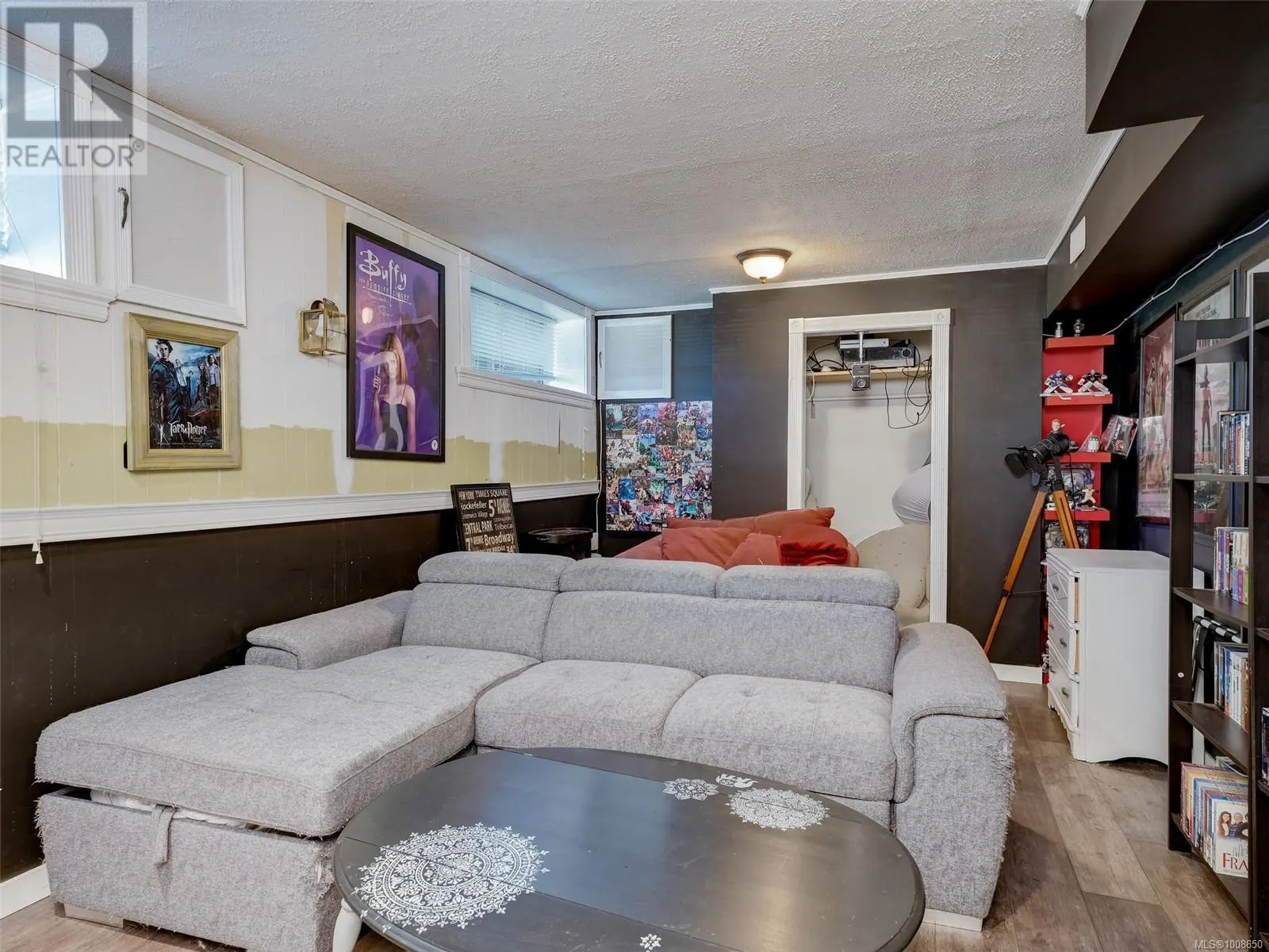 2418 Barbara Pl