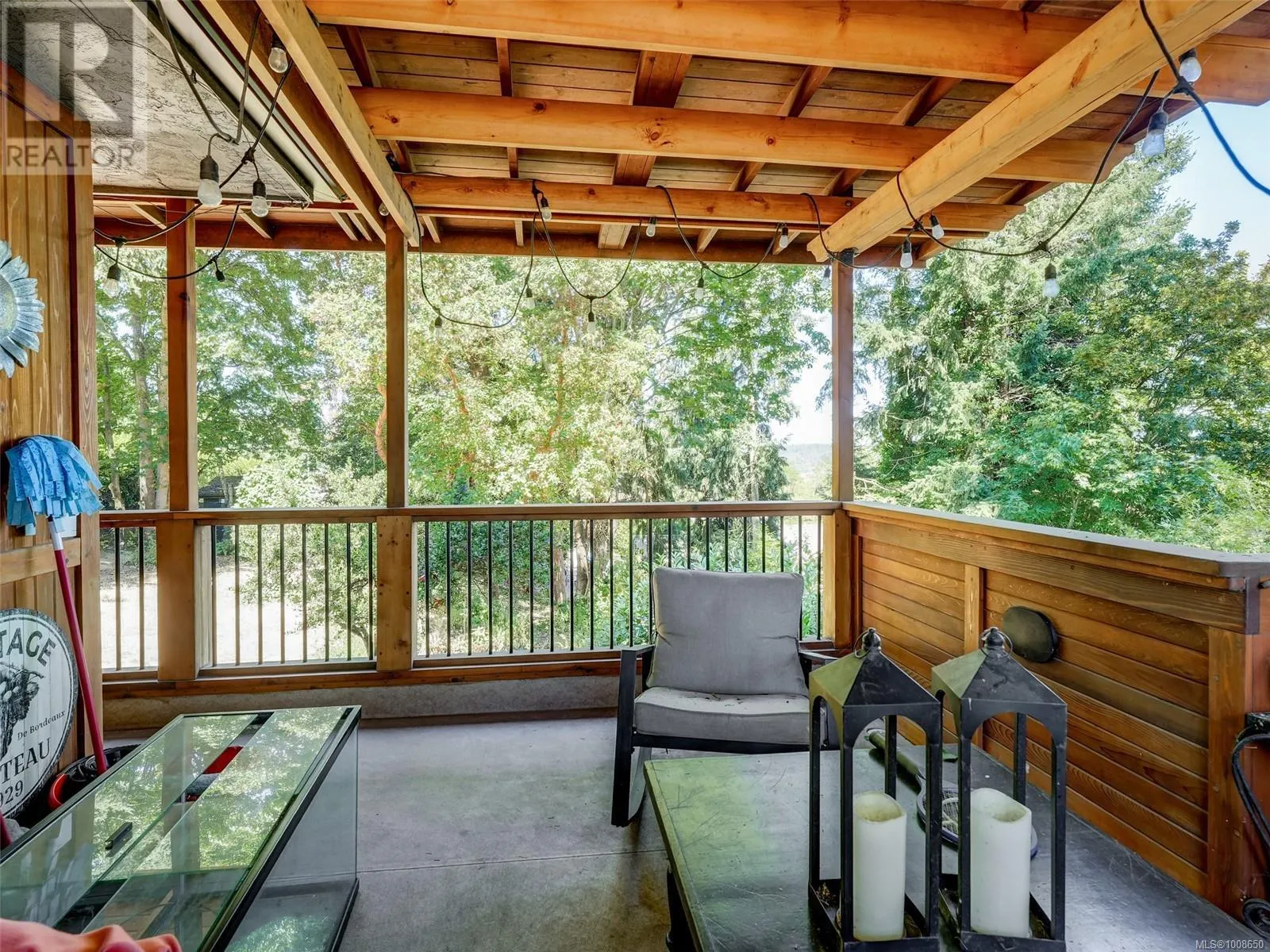 2418 Barbara Pl