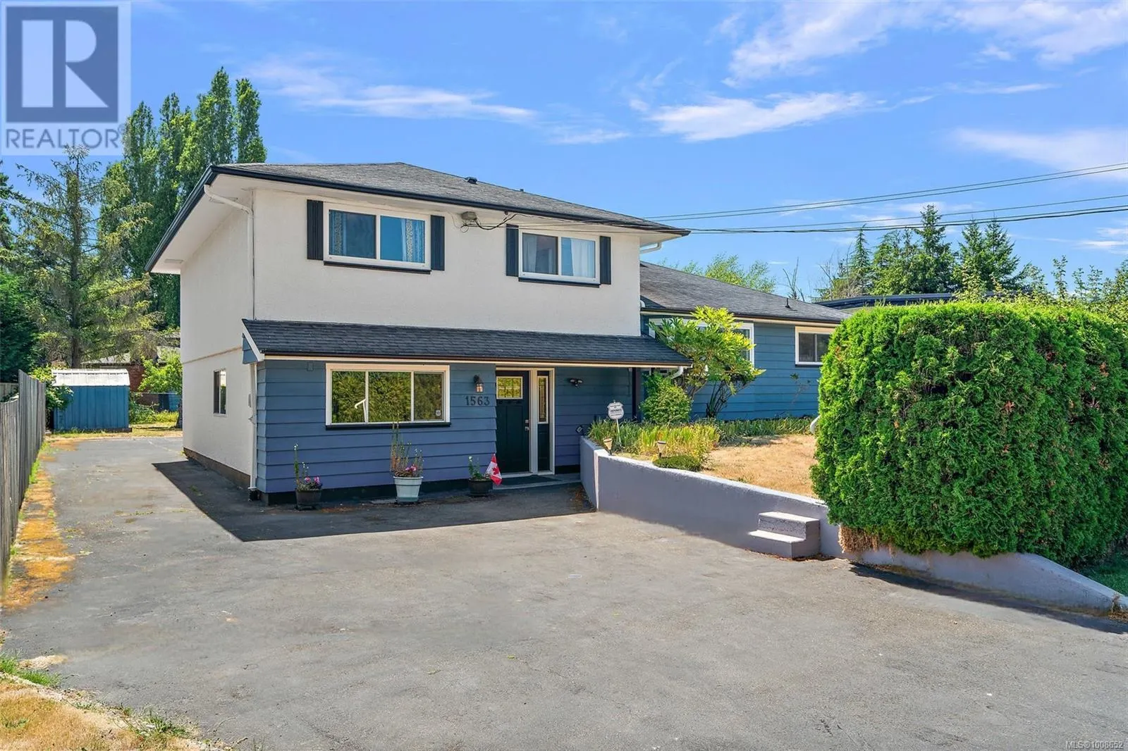 1563 Kenmore Rd