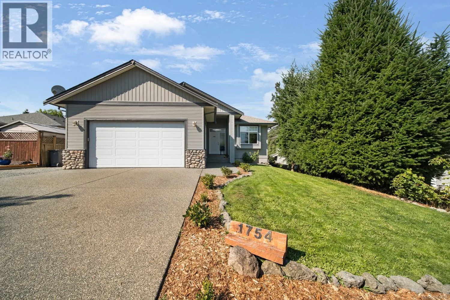 1754 Country Hills Dr