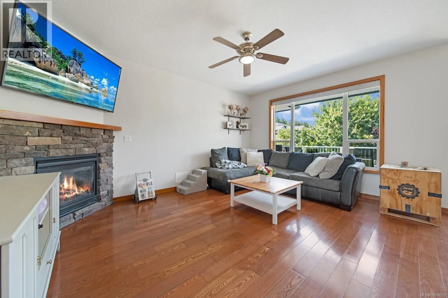 1754 Country Hills Dr
