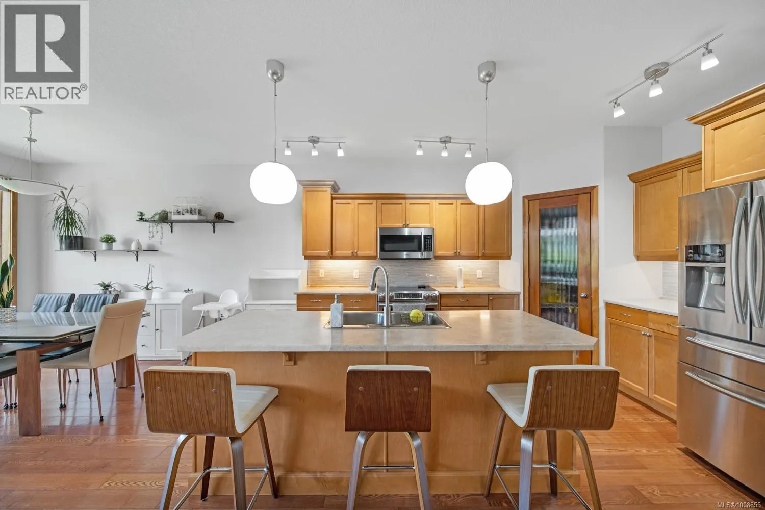 1754 Country Hills Dr