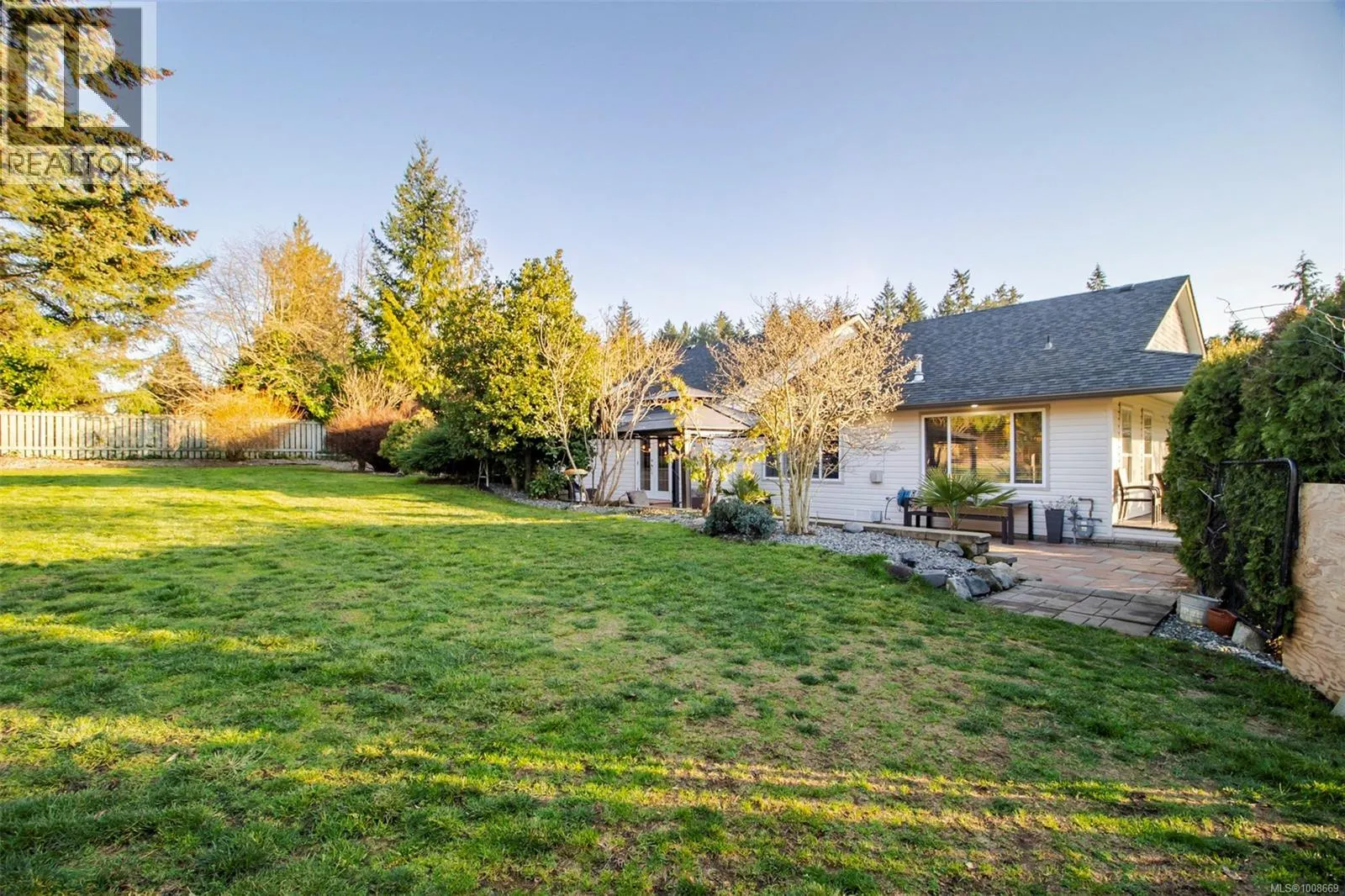 1960 Emma Way