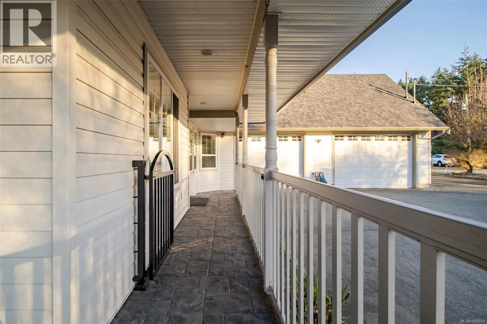 1960 Emma Way