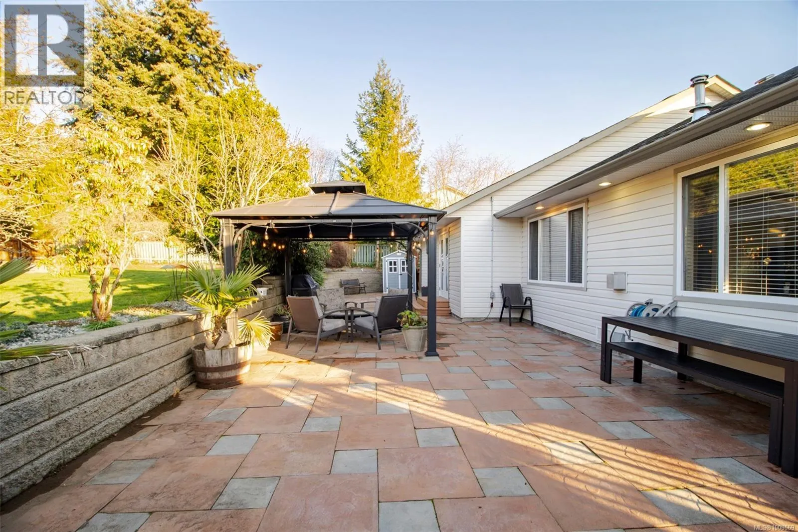 1960 Emma Way