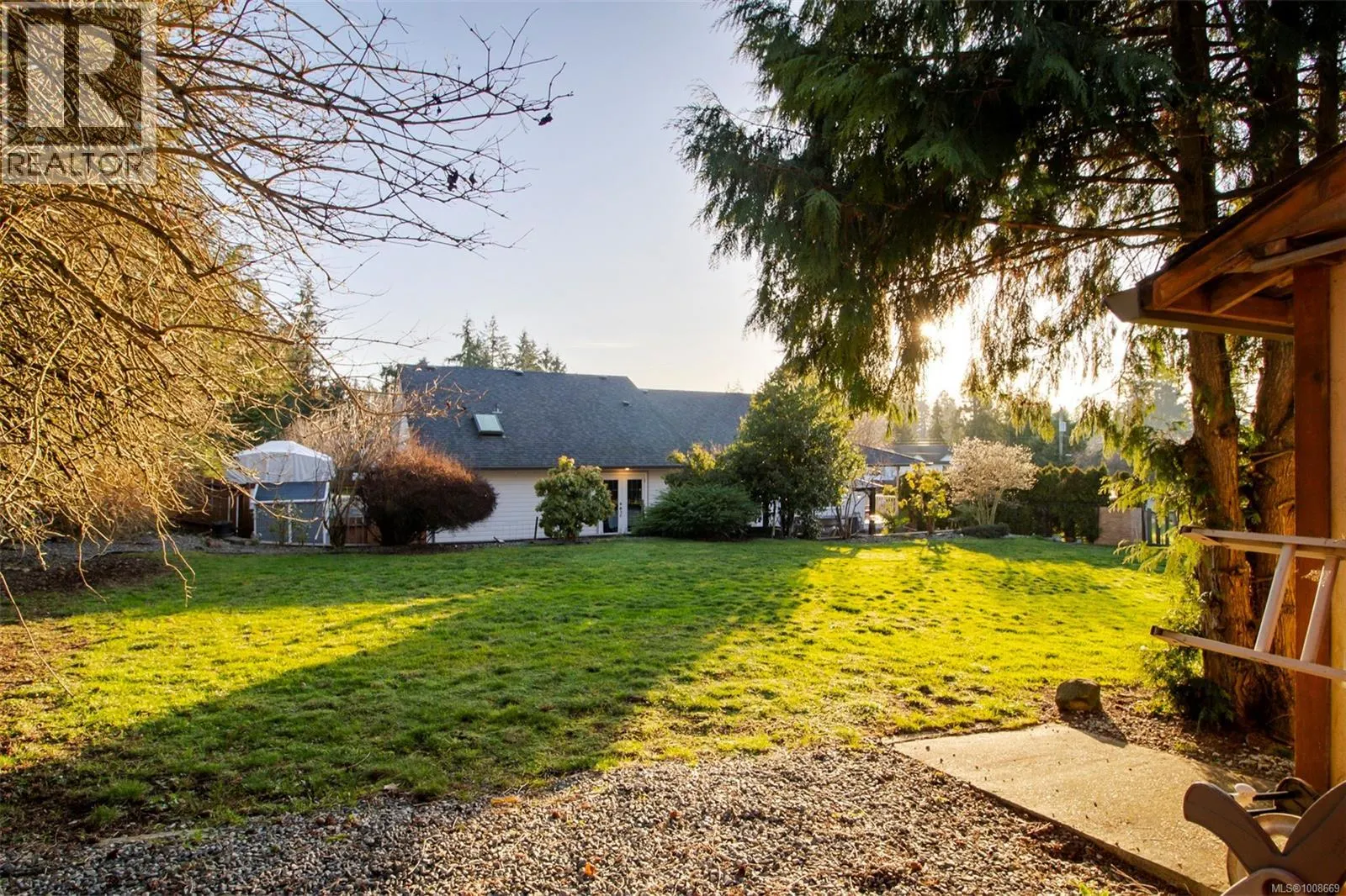 1960 Emma Way