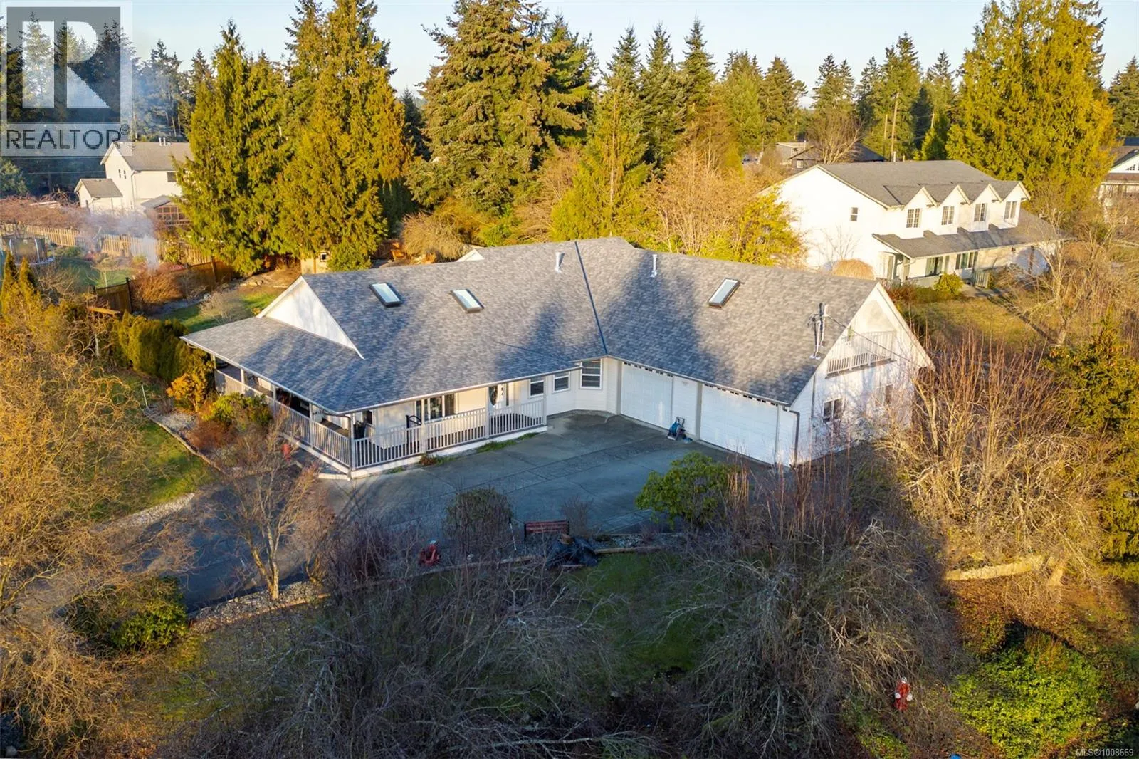 1960 Emma Way