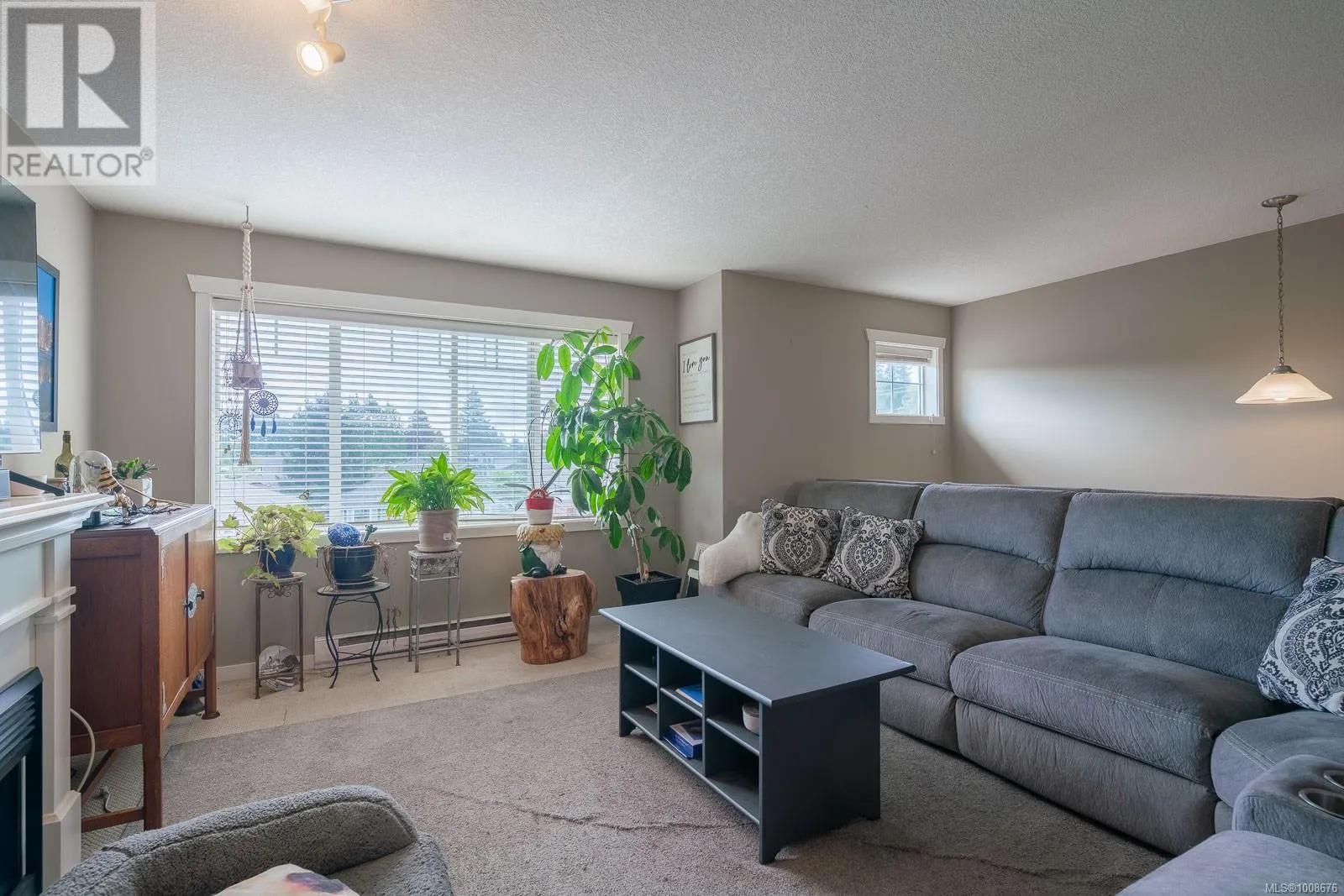 1097 Silver Mountain Rd