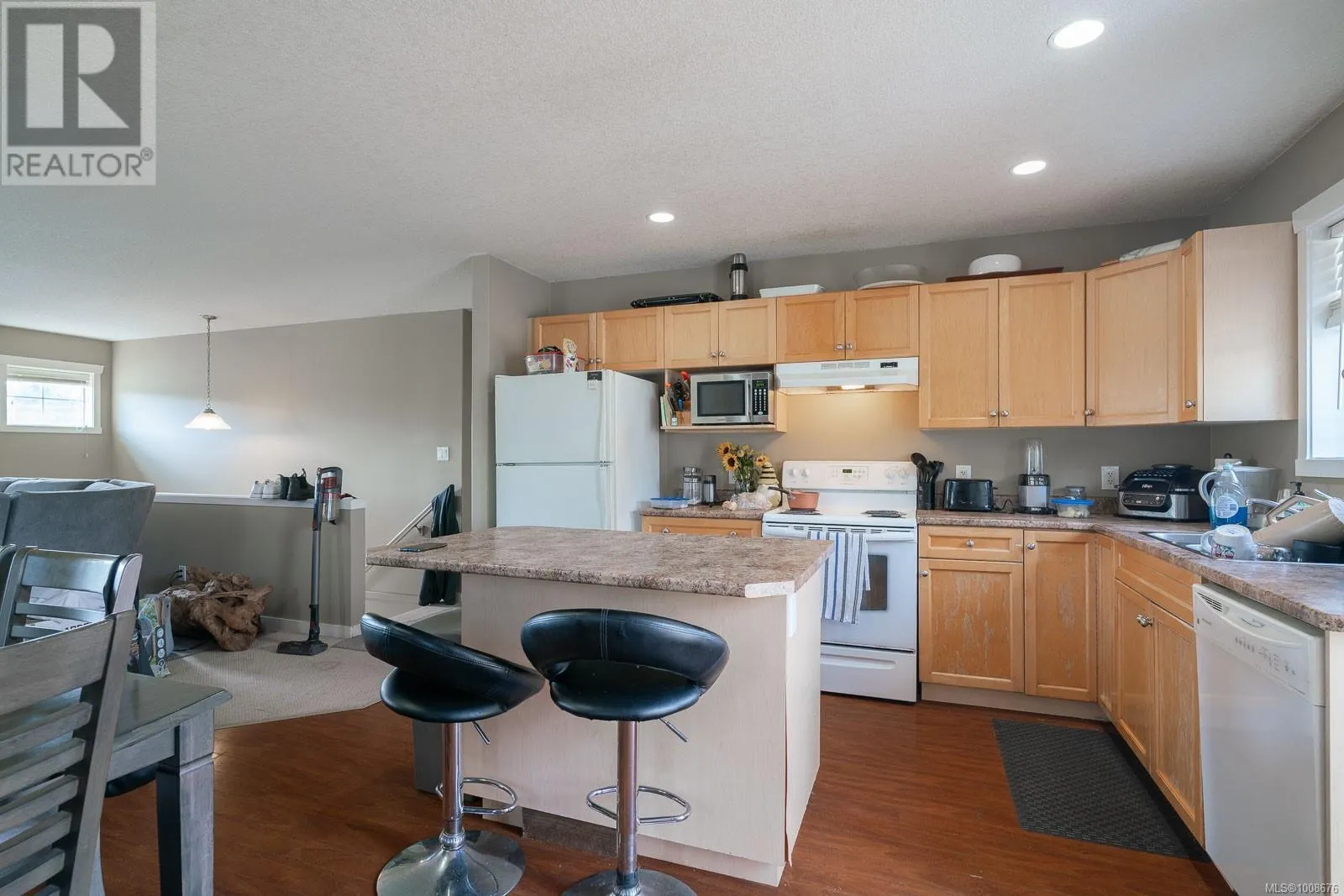 1097 Silver Mountain Rd