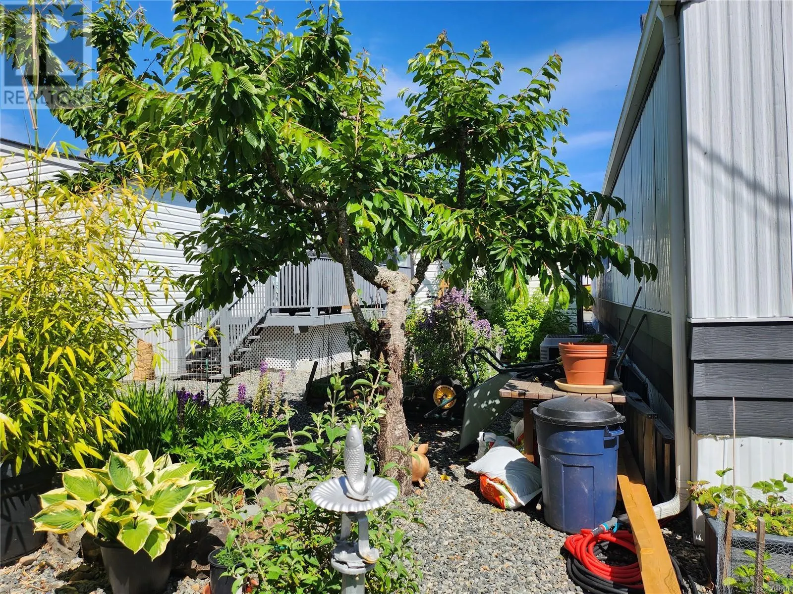 47 10980 Westdowne Rd