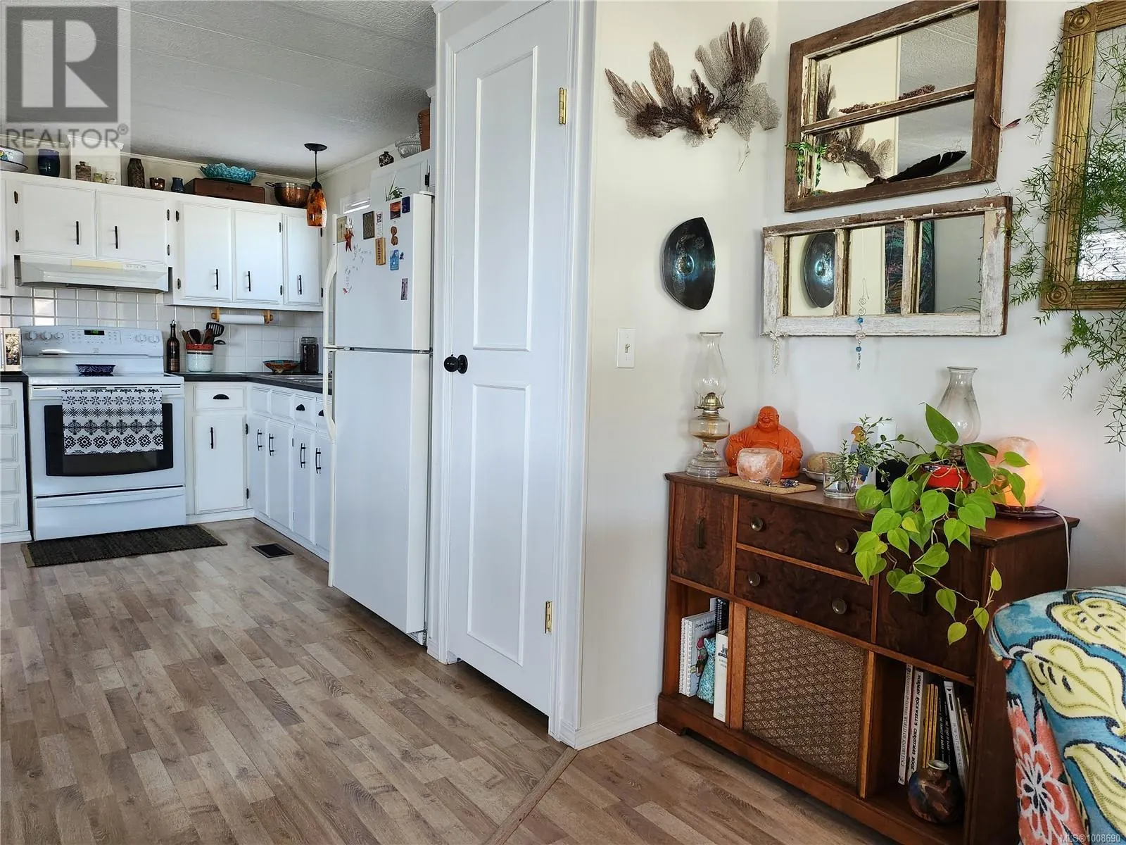 47 10980 Westdowne Rd