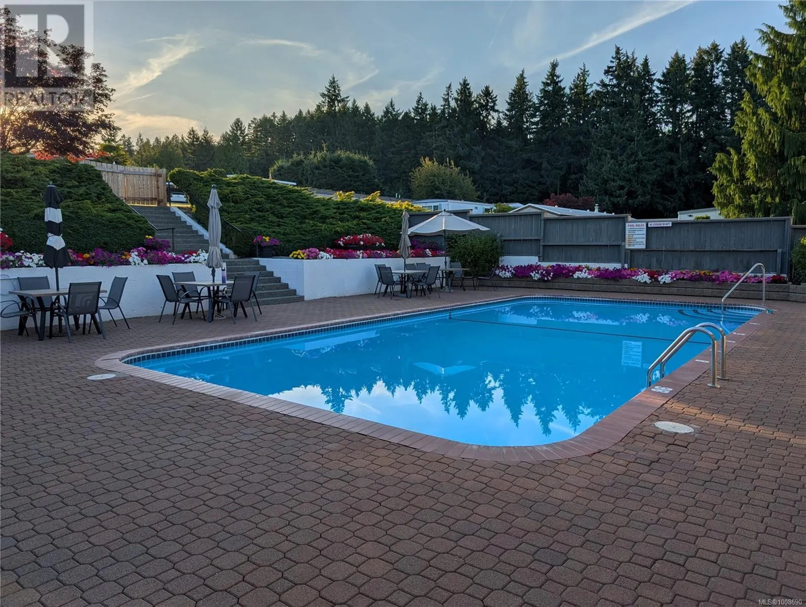 47 10980 Westdowne Rd