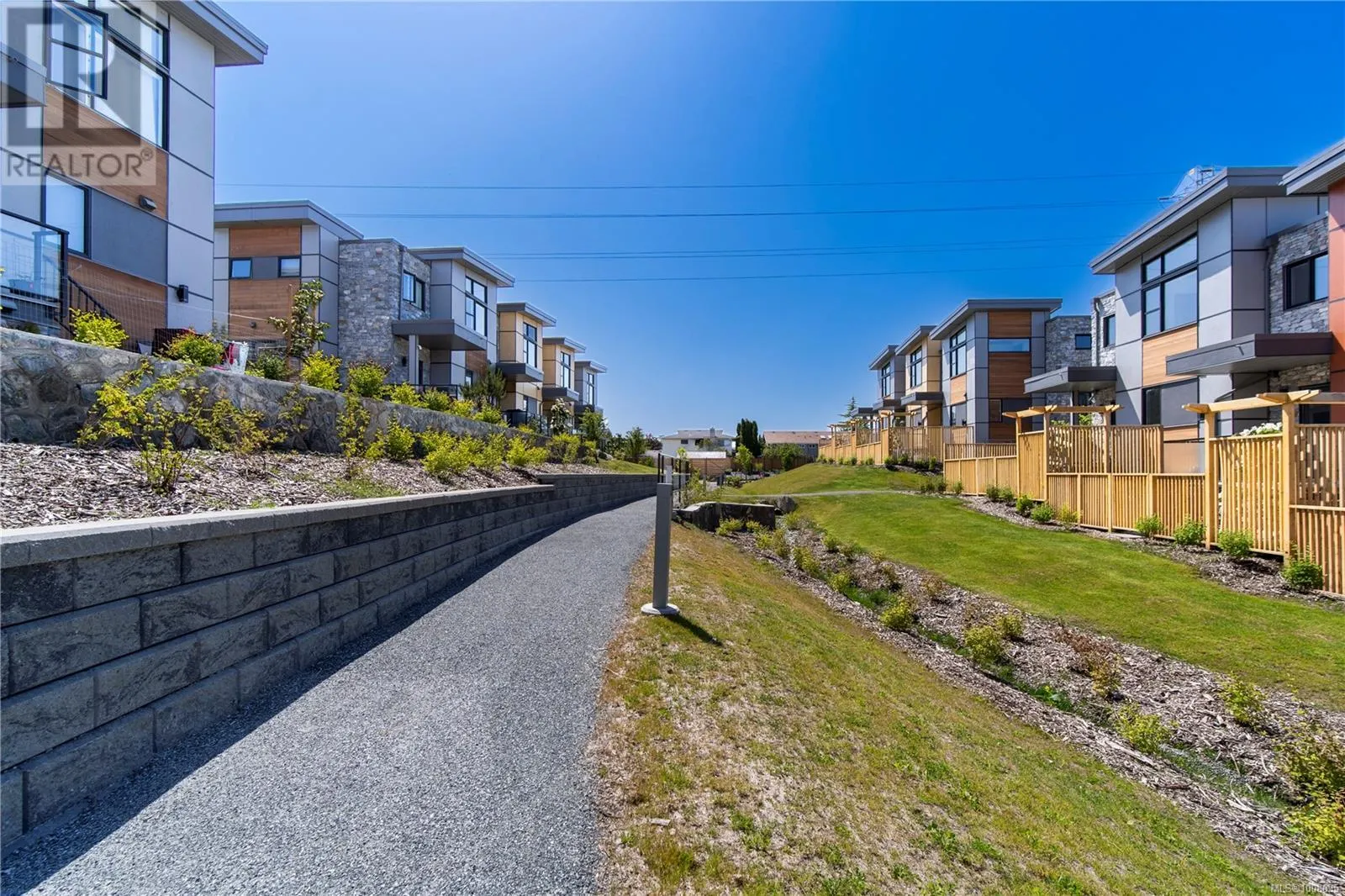 14 4253 Dieppe Rd