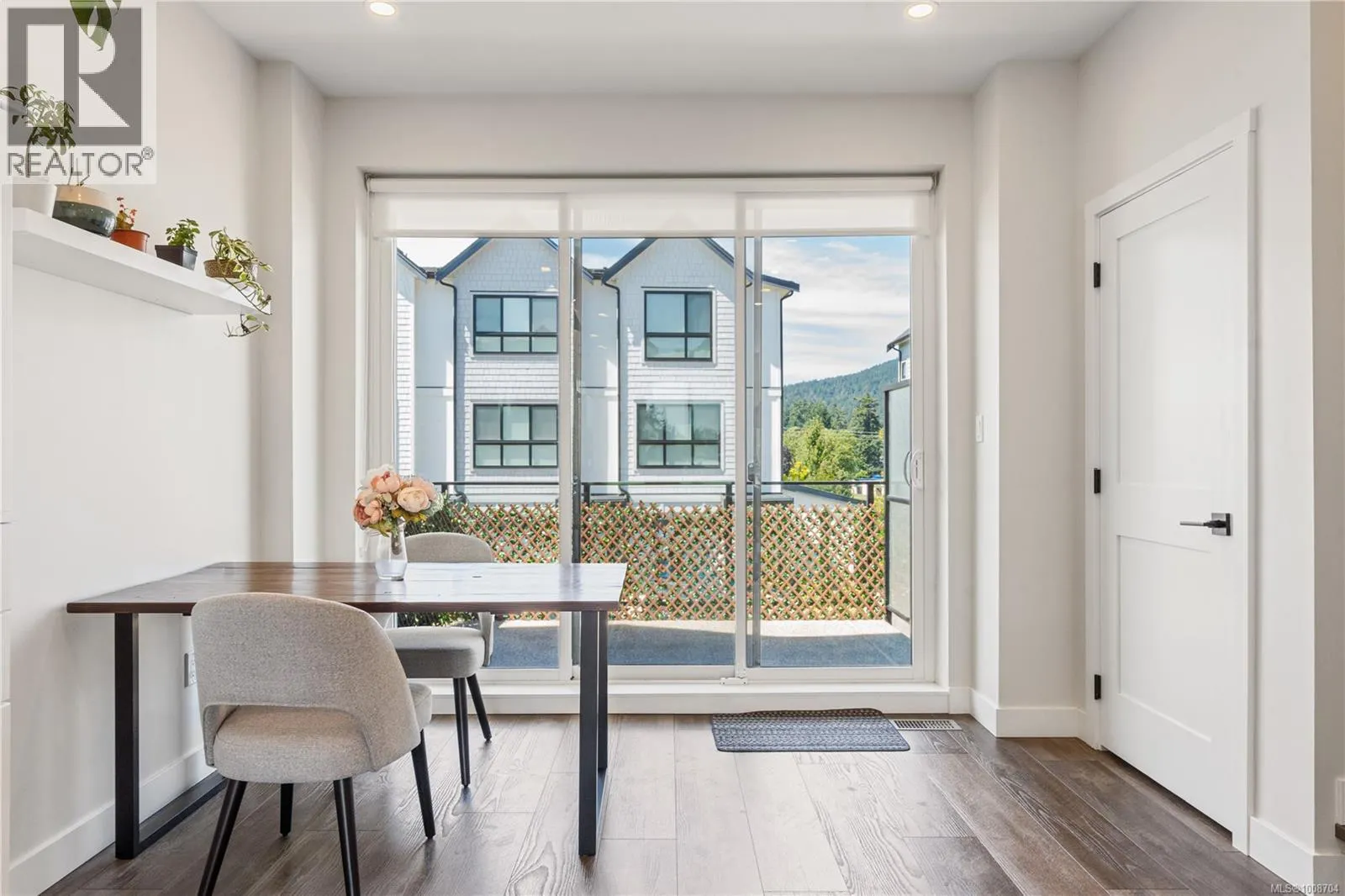 1023 Boxcar Close