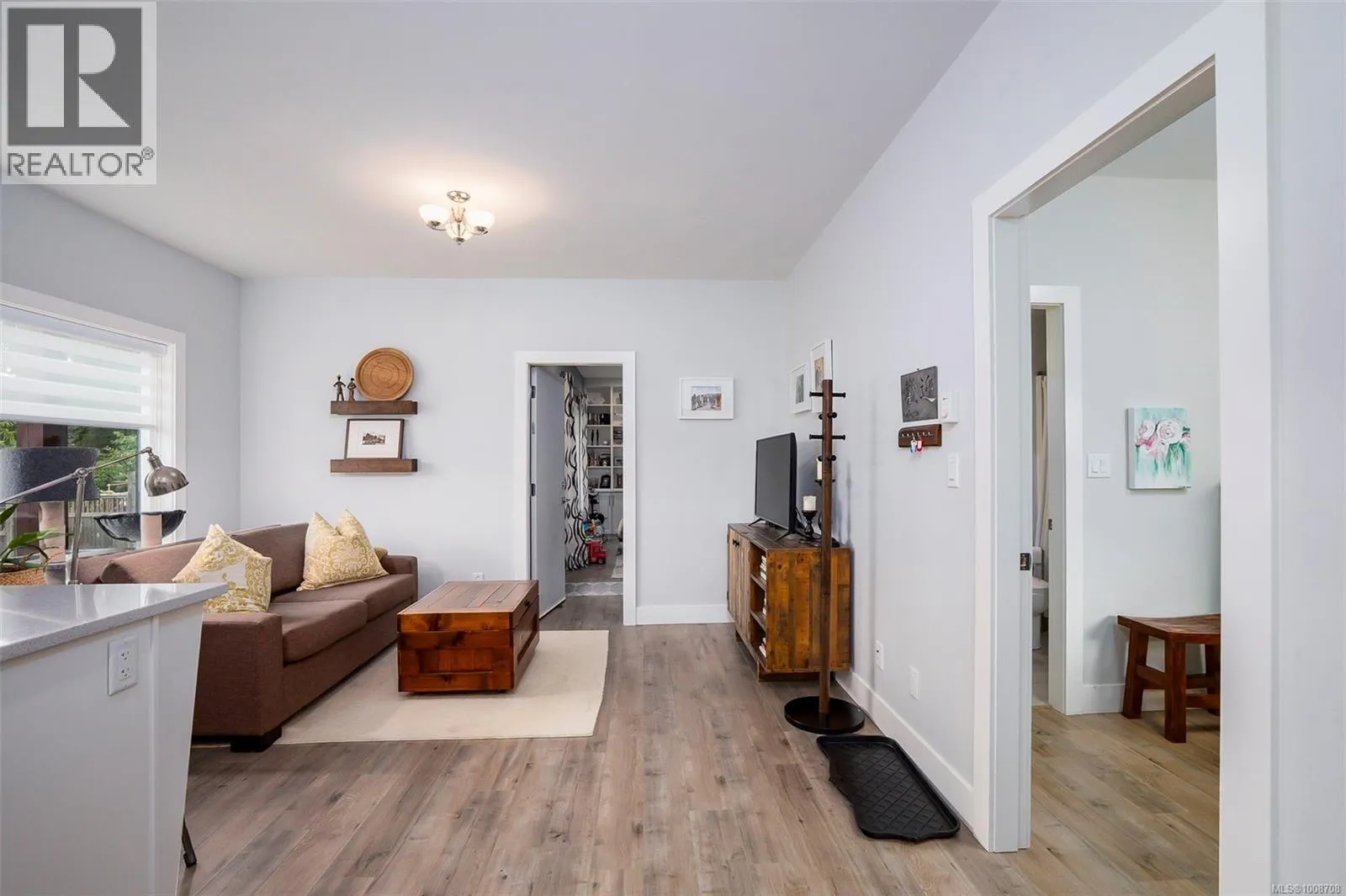 2498 Lynburn Cres