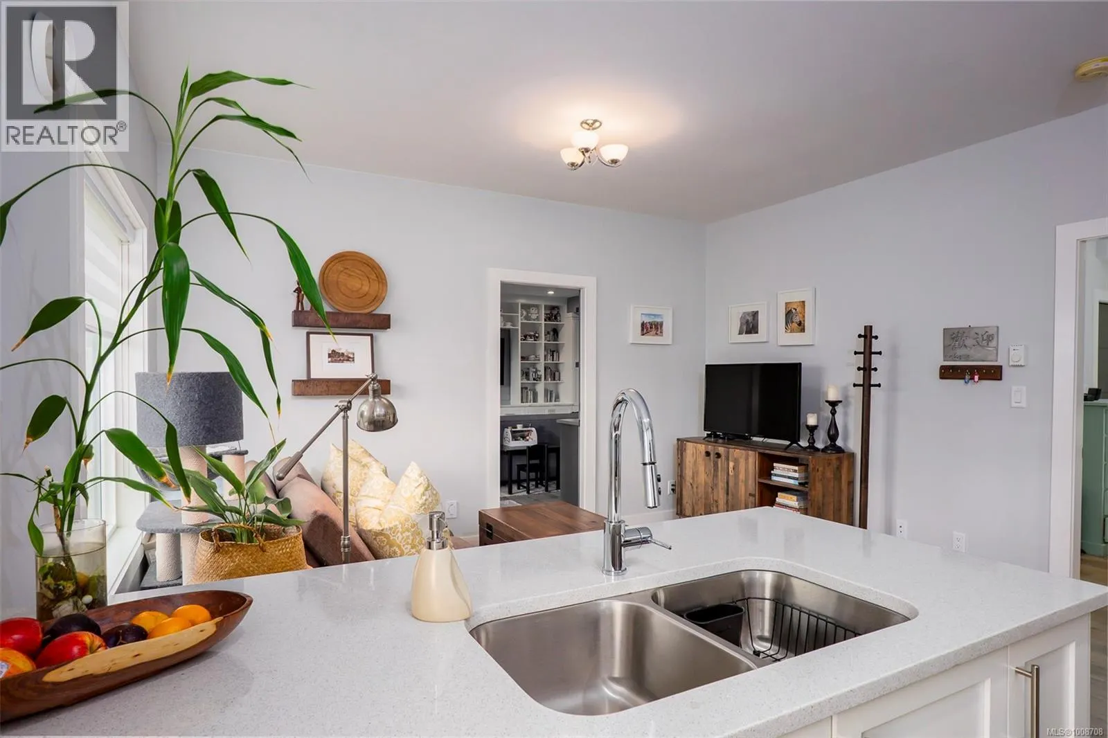 2498 Lynburn Cres