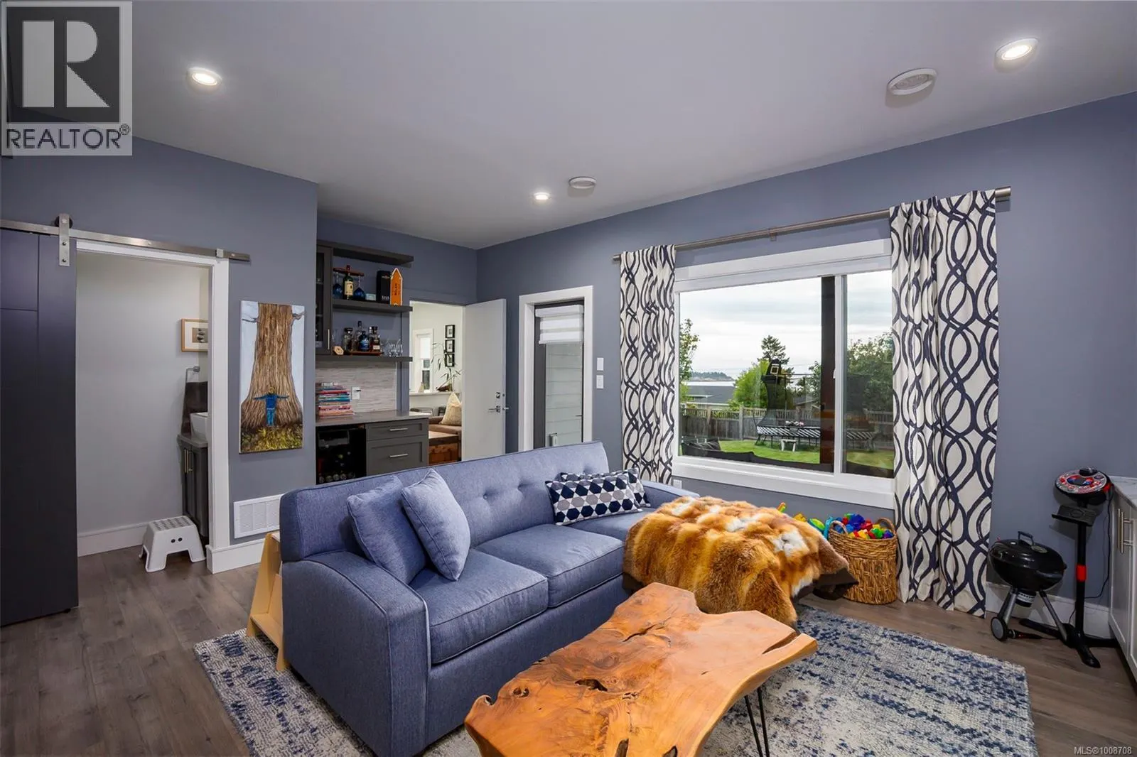2498 Lynburn Cres