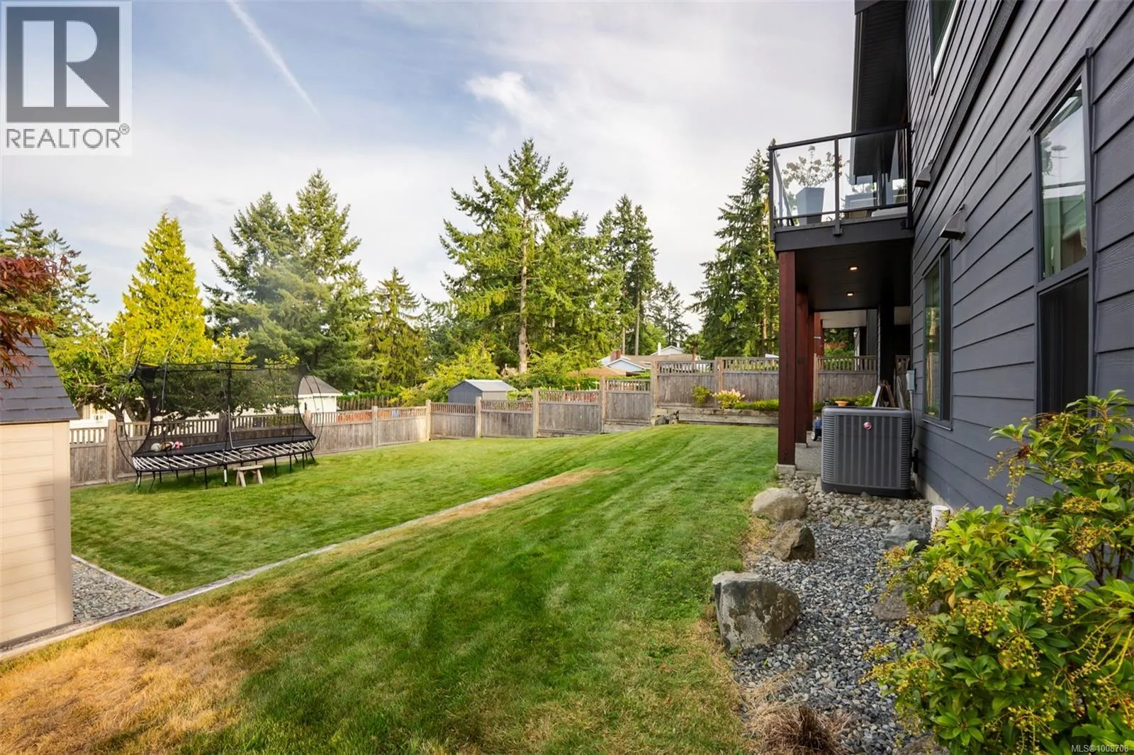 2498 Lynburn Cres
