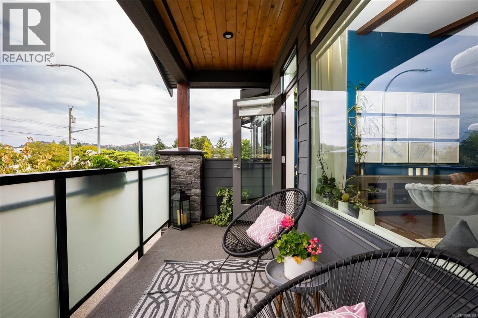 2498 Lynburn Cres
