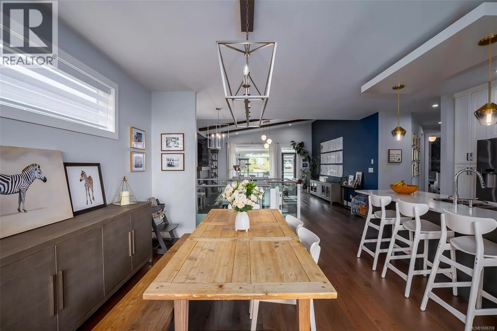 2498 Lynburn Cres